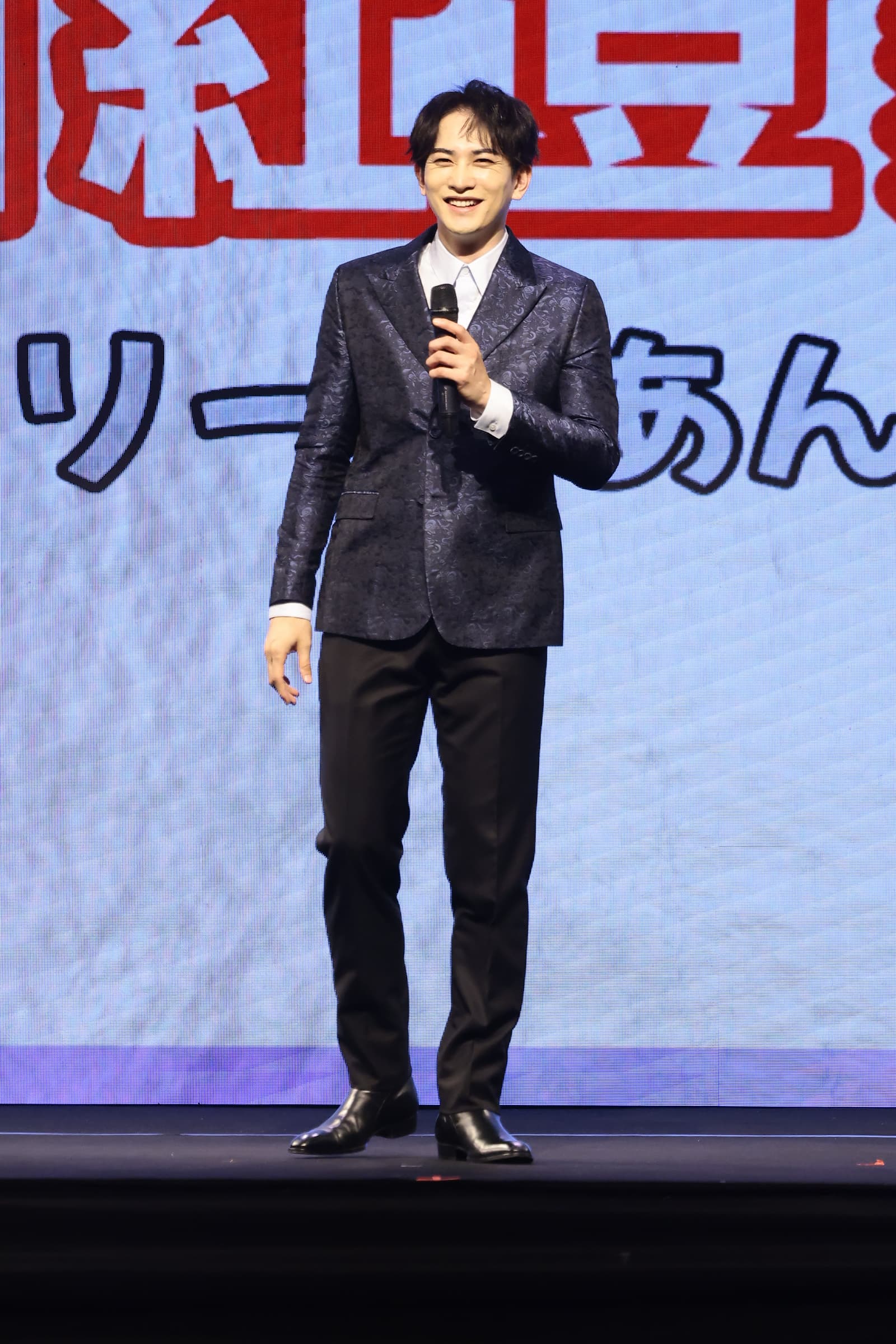 町田啓太對粉絲們提問有問必答,自爆在台灣一直進食中,最喜歡講一句話:「好飽啊!」(LDH 愛夢悅提供)