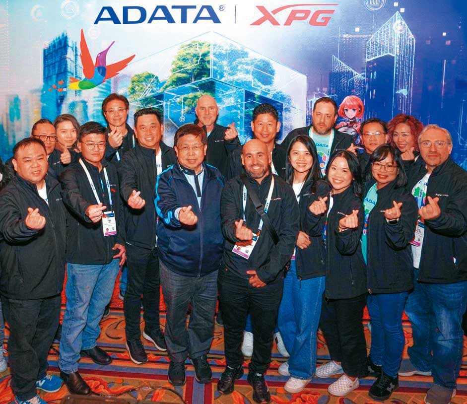陳立白於今年初赴美參加消費性電子展CES,看好AI發展趨勢。(翻攝自ADATA Technology X平台)