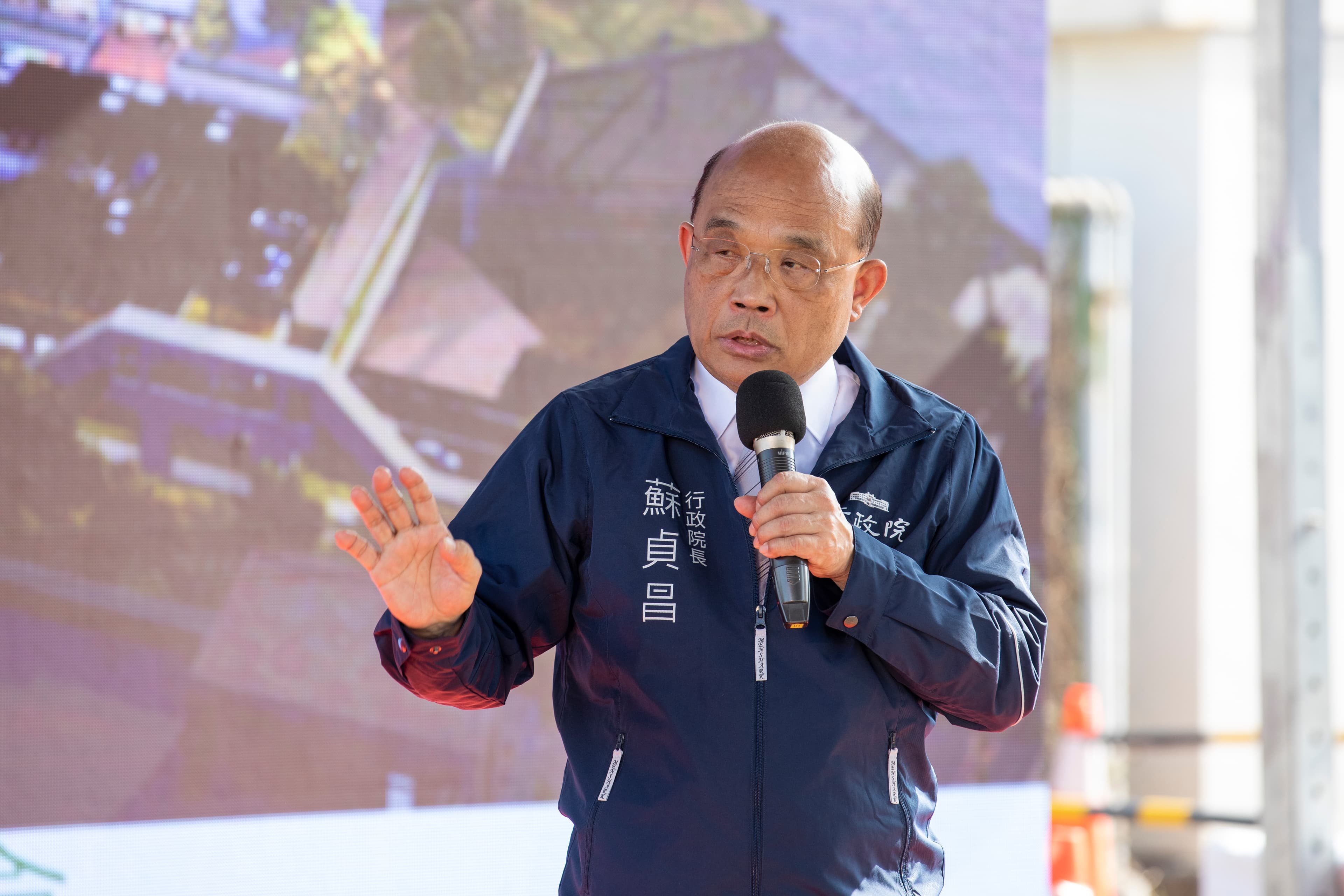 鍾佳濱服務處同仁遭虎頭蜂圍攻身亡，蘇貞昌發文悼念。（本刊資料照）