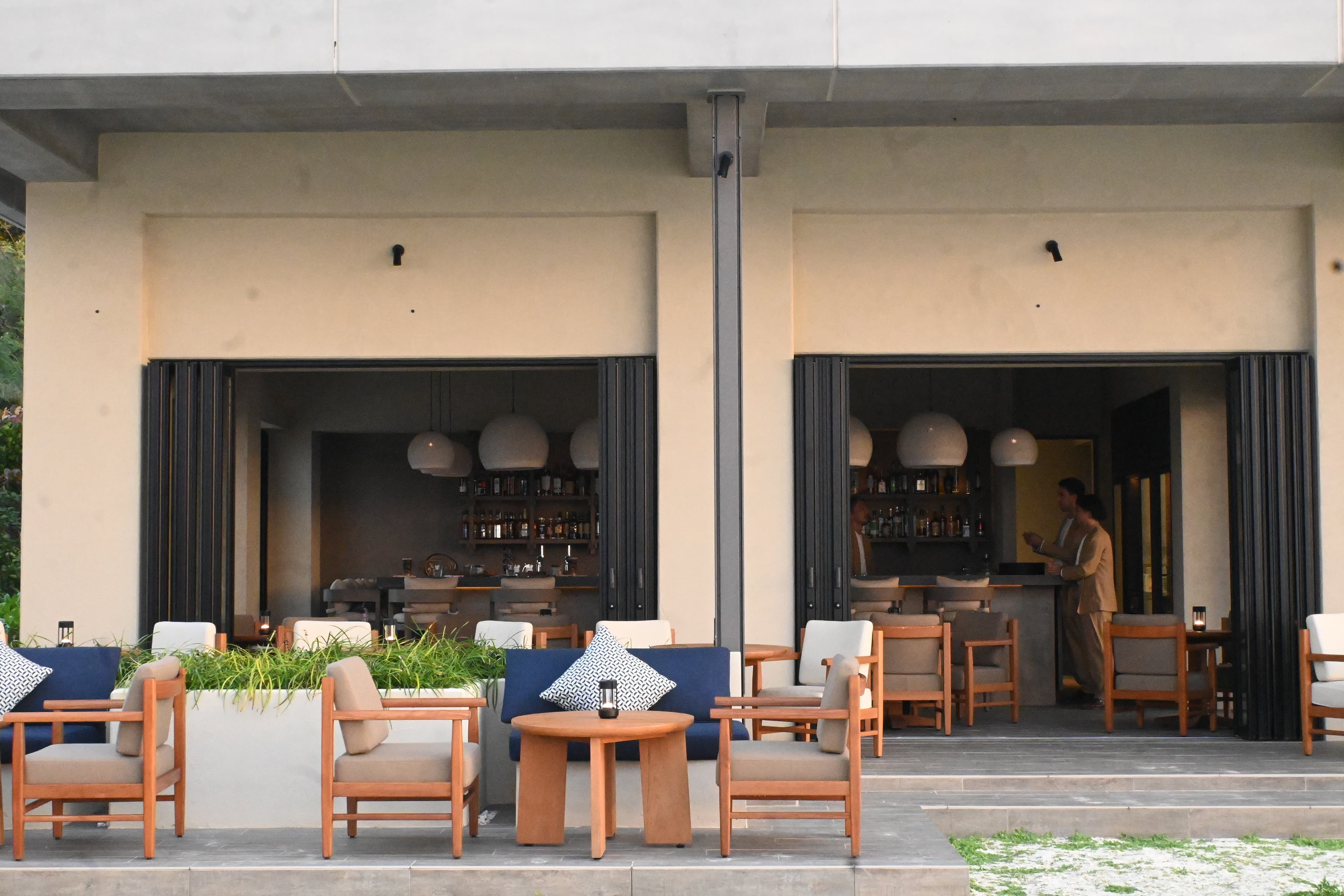 「CHOMA Bar」以宮古島歷史、文化與祭典為靈感,提供多款當地特色調酒。