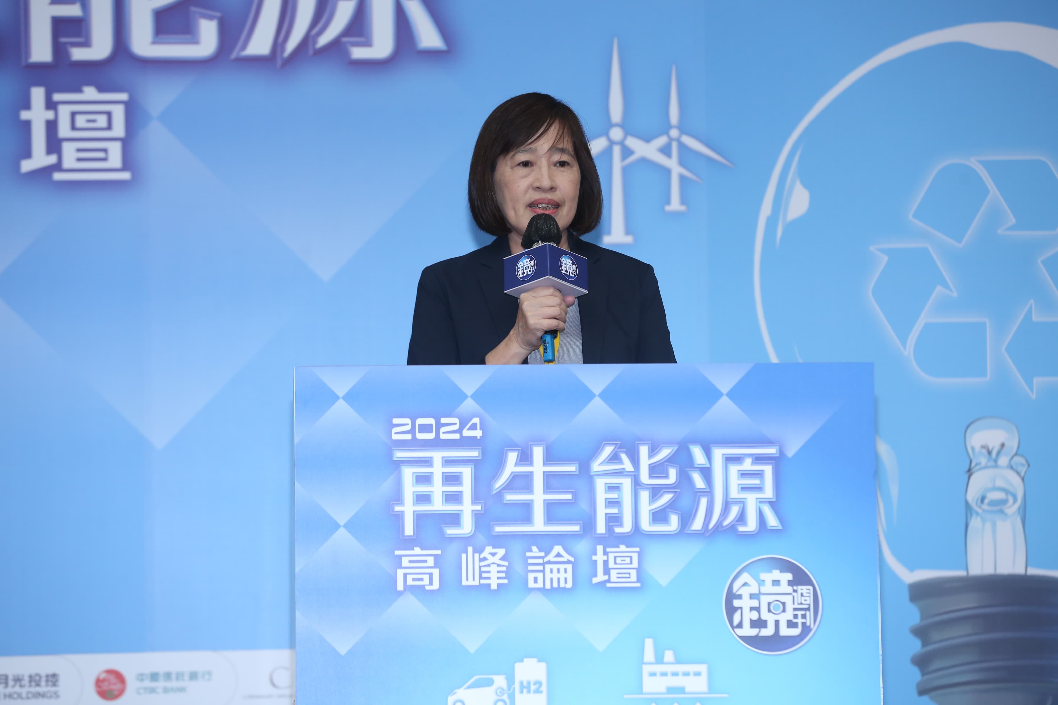 國家發展委員會高仙桂副主委表示,政府會持續打擊綠能的犯罪,務必讓太陽光電的發電目標能夠達成。