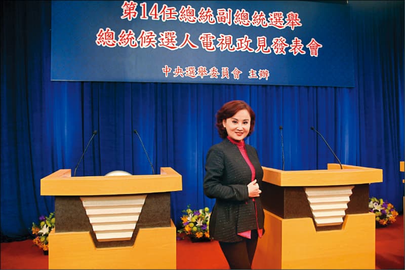 胡婉玲從消息公布到確定離開民視僅有半個月時間,有媒體人為她美言,基於她對新聞的熱忱、豐富經歷,有可能退而不休,甚至很快復出,勢必吸引多方挖角。(民視提供)