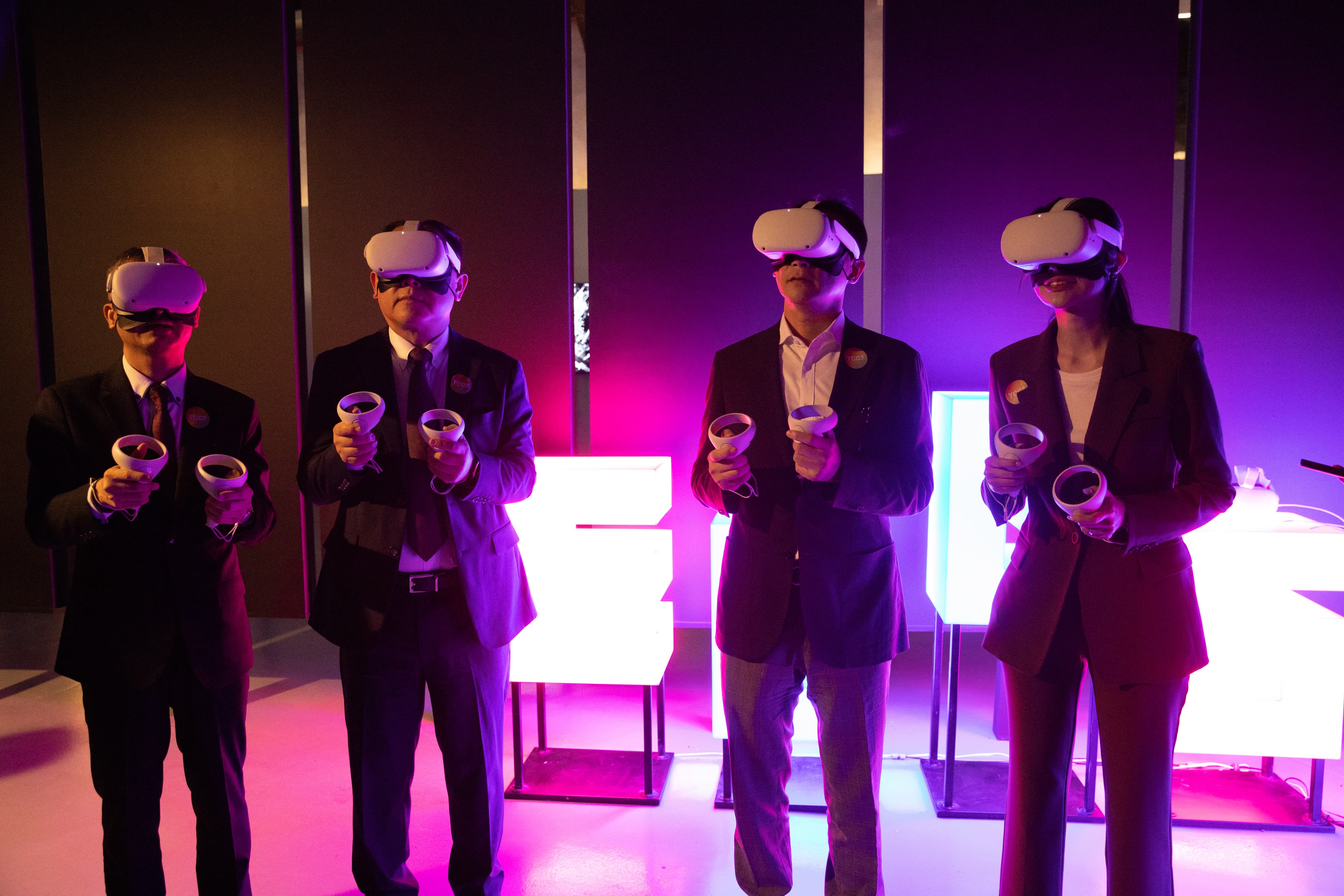 INNOVATIONS單元展出21件國內外作品,橫跨MR、AR、AI等領域。