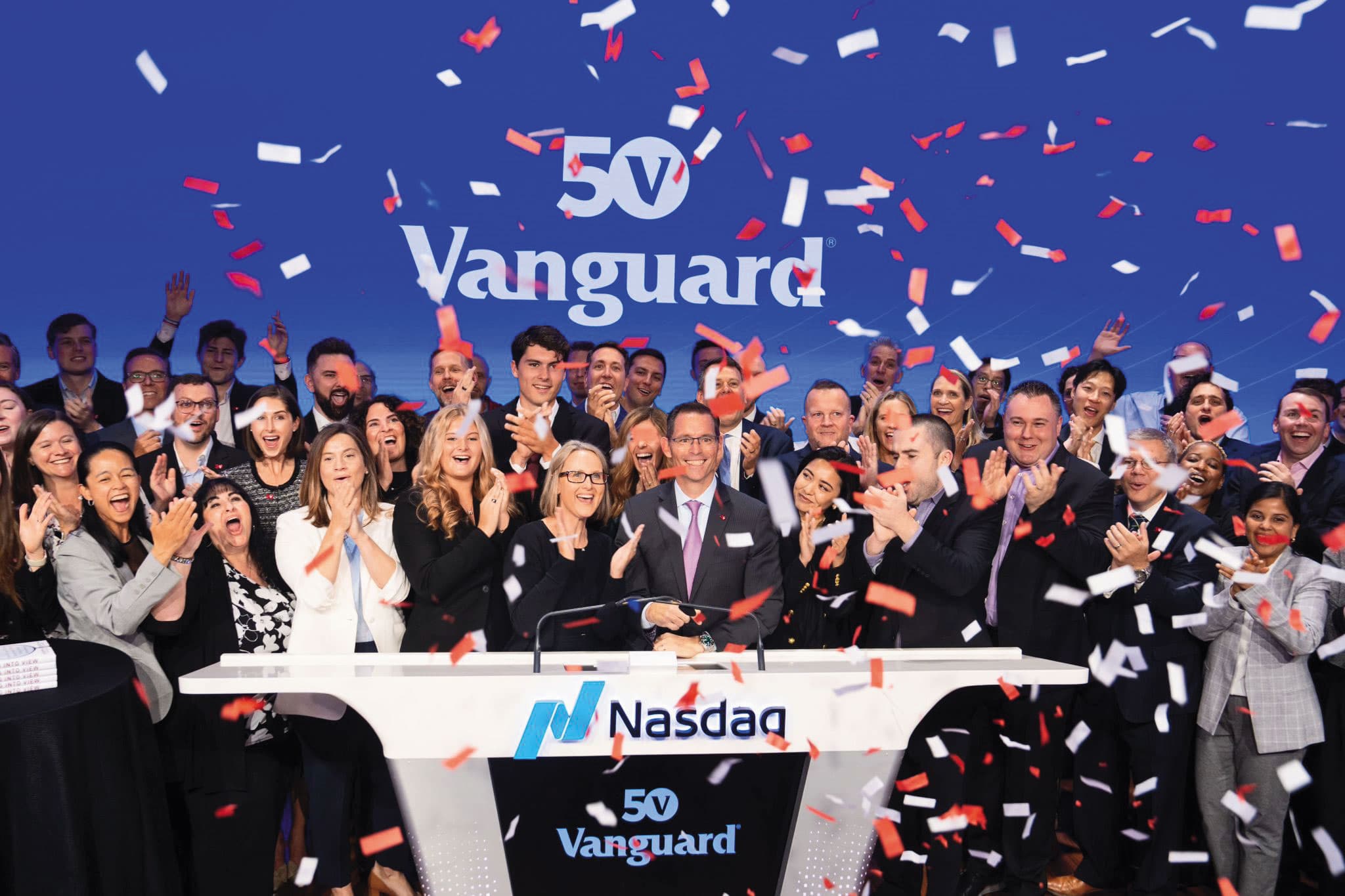 全球股票ETF(VT)擁抱9千多檔成分股,參與全球市場增長。(翻攝自Vanguard Linkedin)