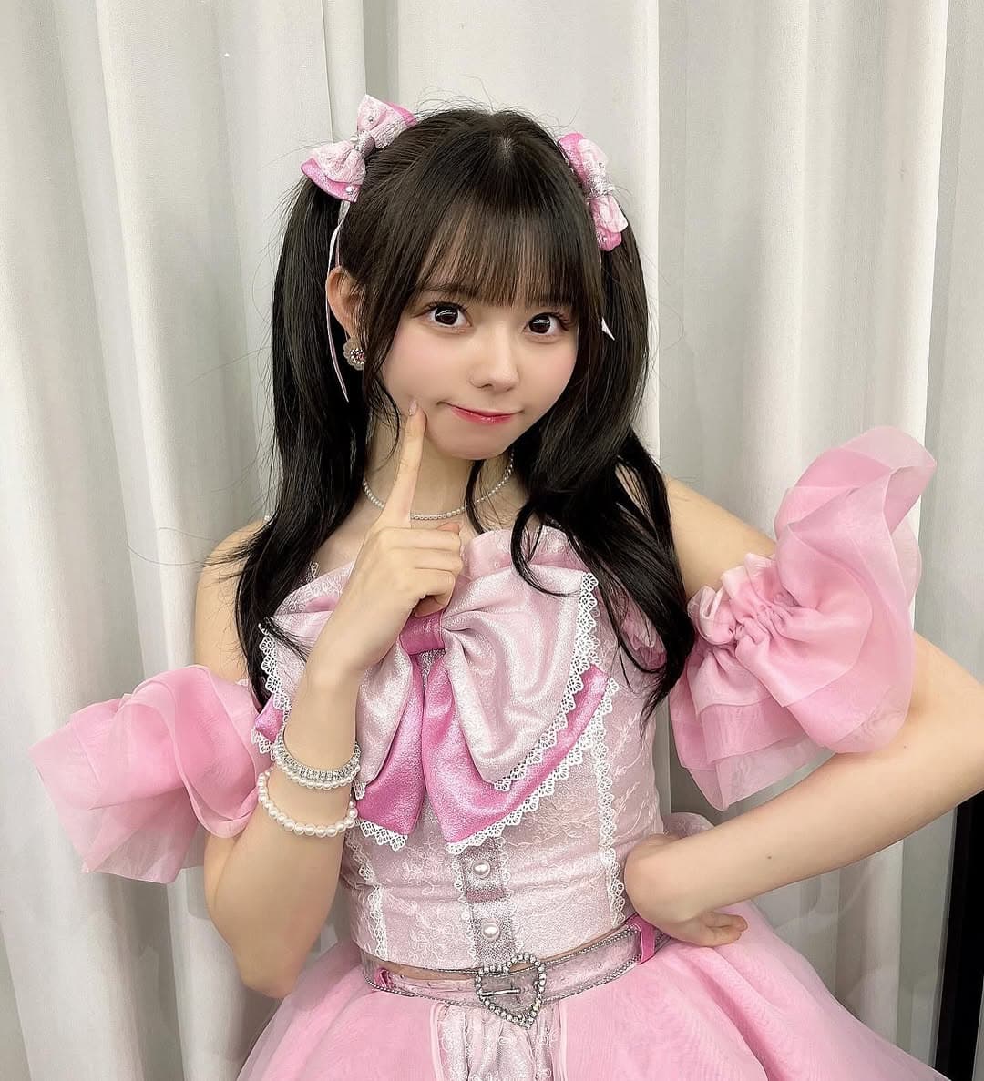 許多網友認為大森莉緒熱潮超越橋本環奈。(翻攝IG@rio.ohmori)