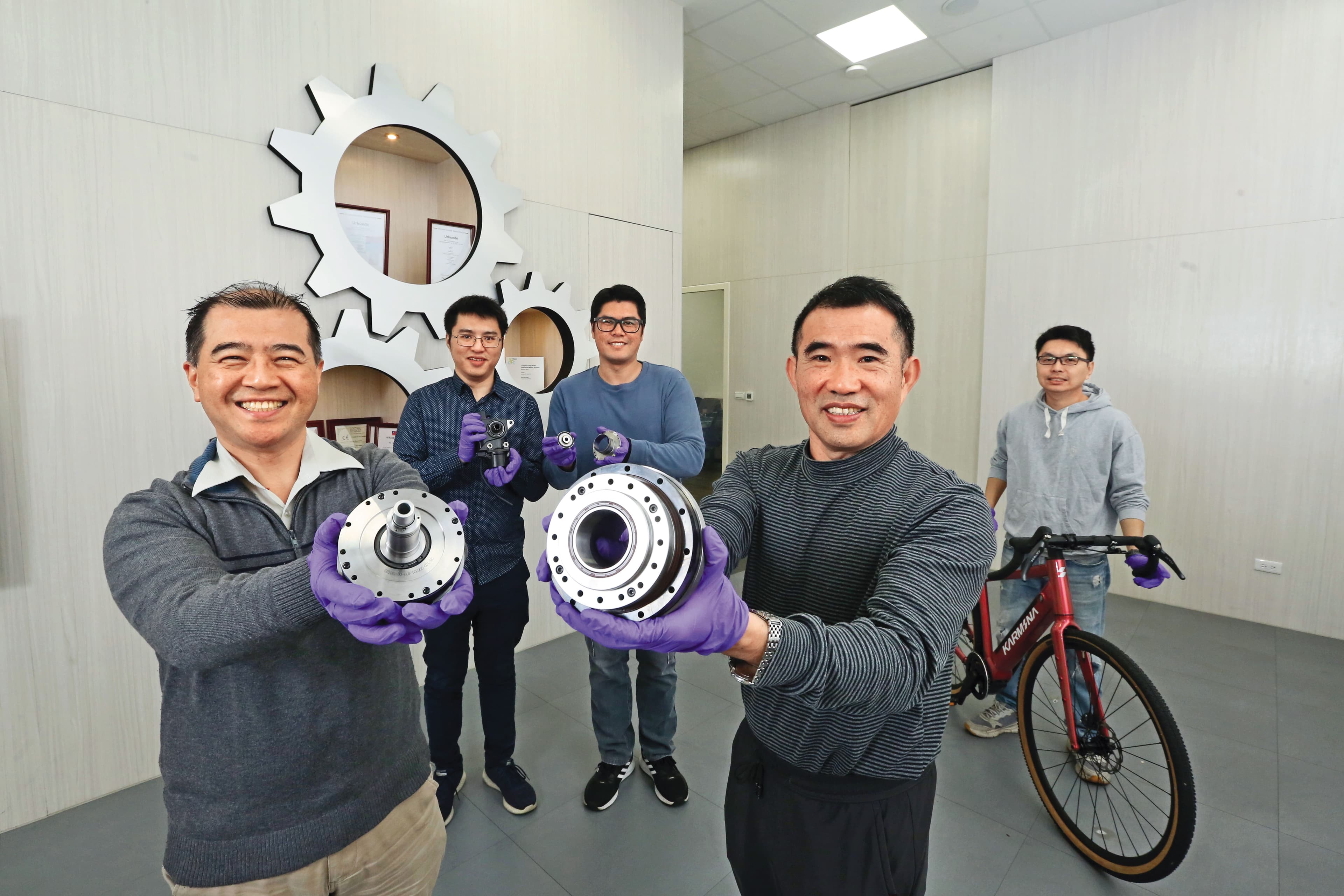 鈞興的齒輪已打入全球4大機器人業者中的安川與庫卡供應鏈。
