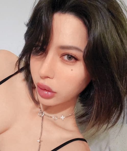 Keanna自曝和歌手ØZI私密情事。（翻攝自Keanna臉書）