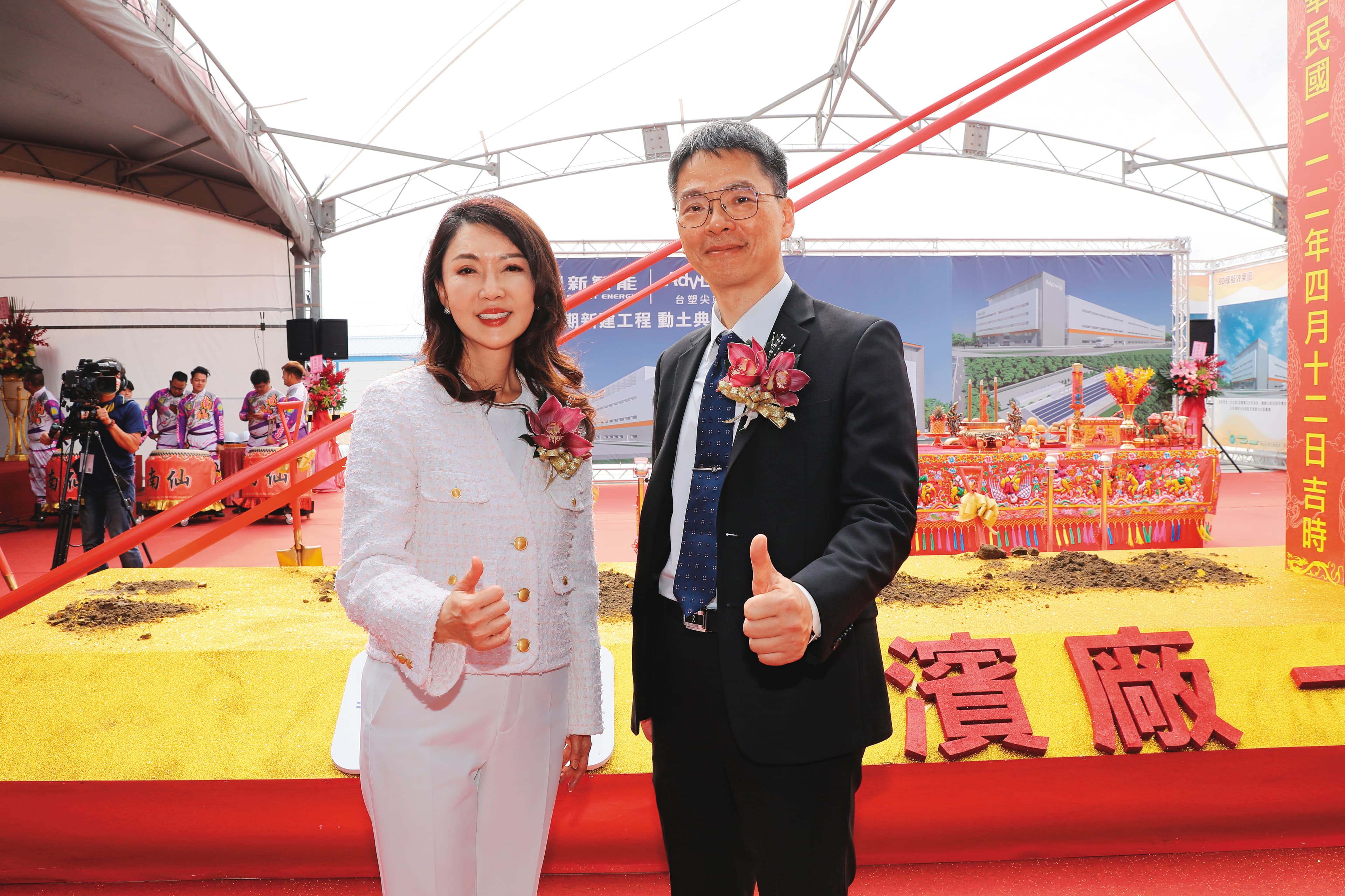 台塑新智能在董事長王瑞瑜(左)與總經理劉慧啟(右)運籌帷幄之下,持續擴張儲能相關產品的市場版圖。