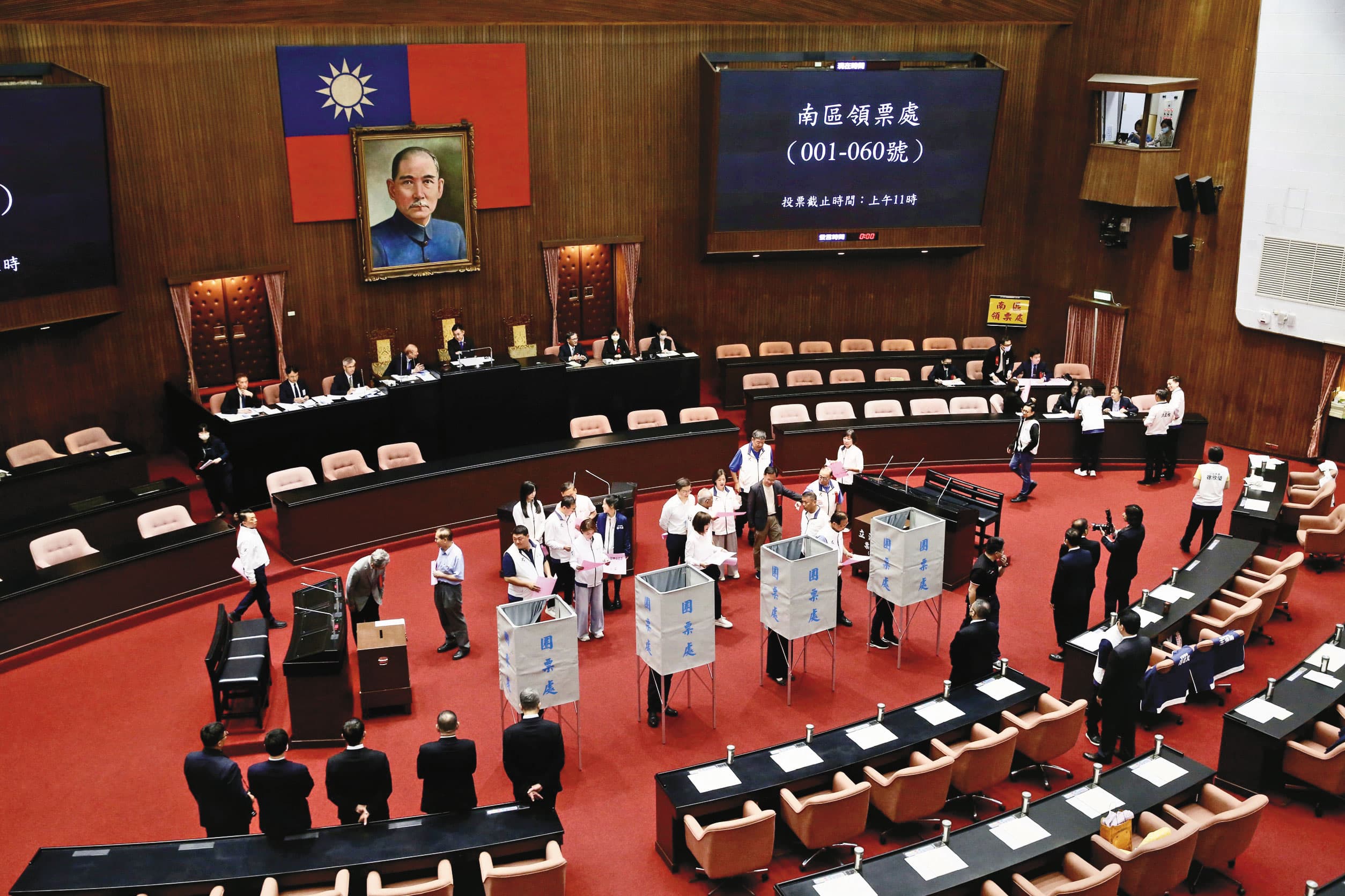 首波大罷免未能撼動國會生態。(鏡報董孟航)