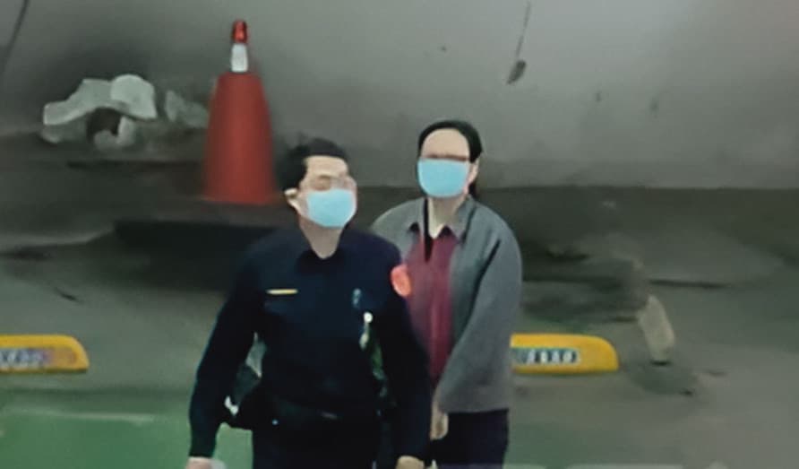 劉姓保母的妹妹(右)2月間與姊姊的兒女串證遭檢察官發現,立即被聲請羈押獲准。(ETtoday授權)