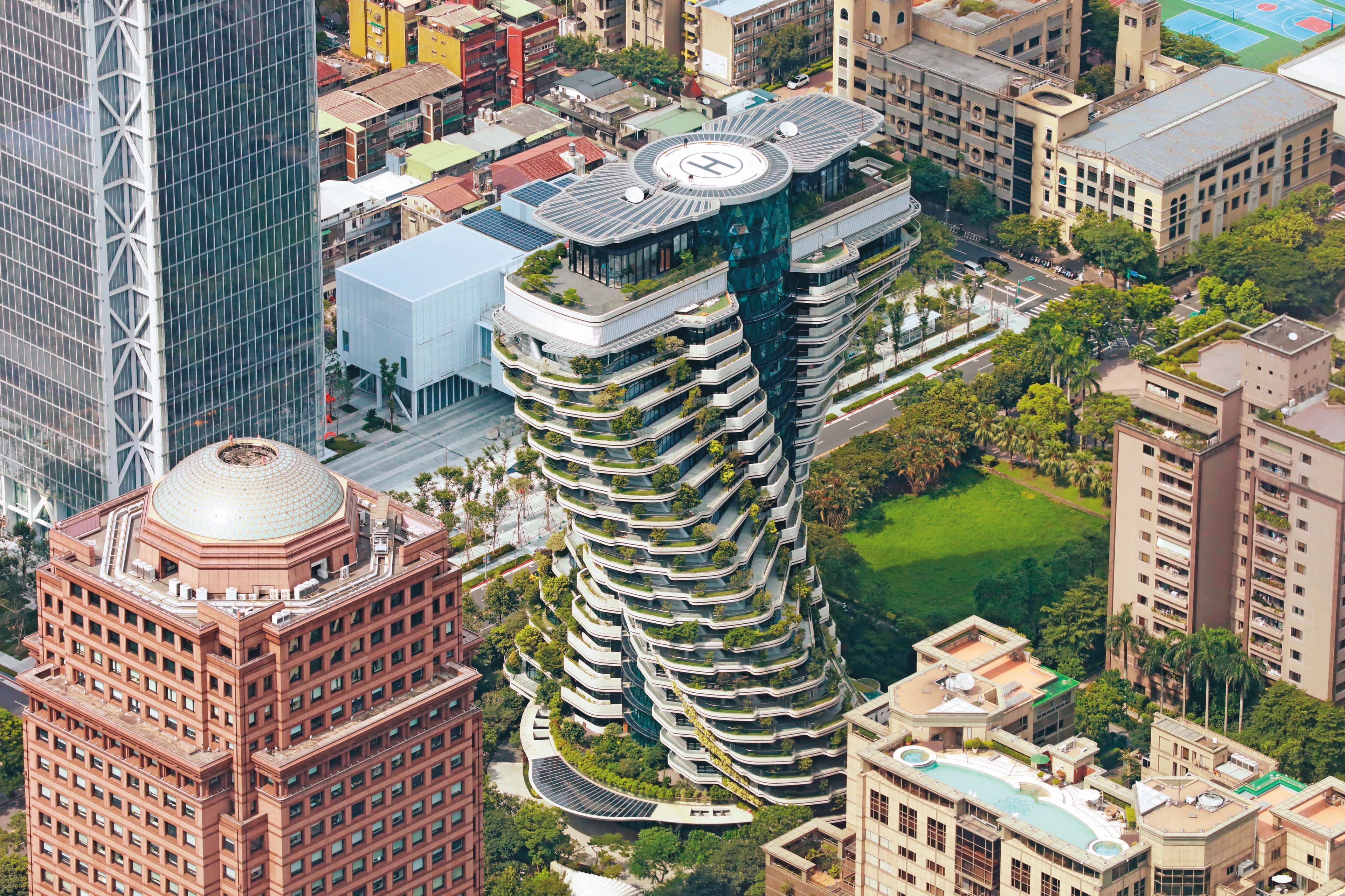 威京集團興建的陶朱隱園豪宅至今只賣出1戶,柯文哲曾與沈慶京在此密會。