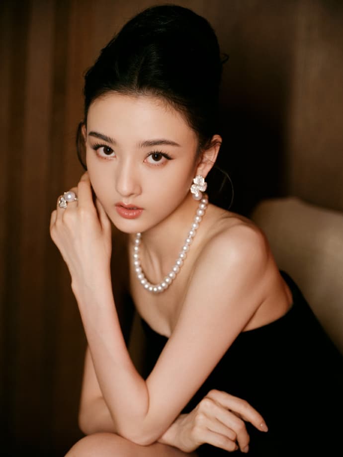 宋祖兒有「小張柏芝」稱號,曾因為逃漏稅演藝事業停擺近兩年。(翻攝宋祖兒工作室微博)