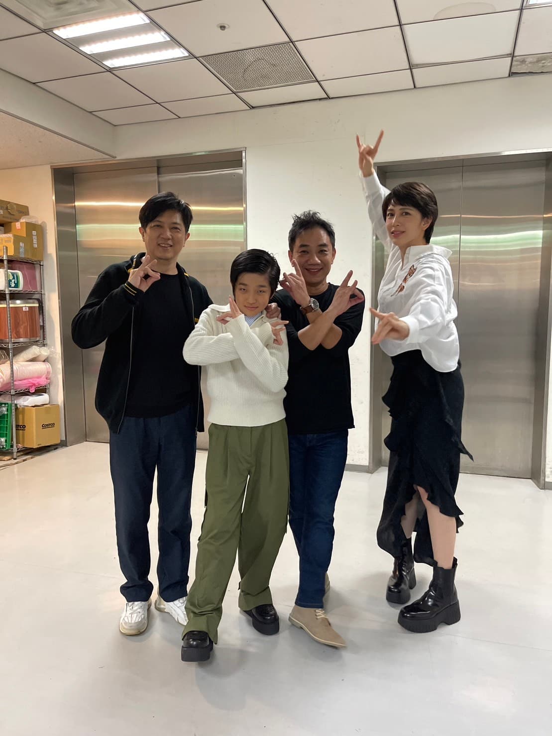 劉奕兒、白潤音、導演蕭雅全及音樂總監侯志堅勤跑映後,某些包場甚至指定要導演蕭雅全到場來做映後座談。(華映提供)