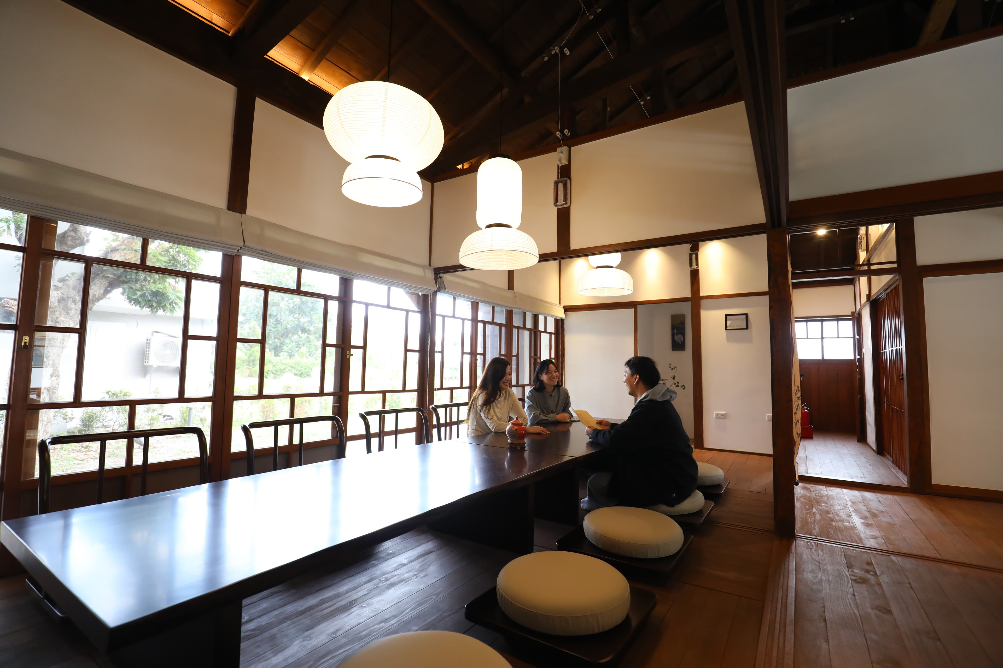 「日式町屋四房」設有4間臥室、2套衛浴設施,獨享43.3坪空間,公共區大到可以奔跑。