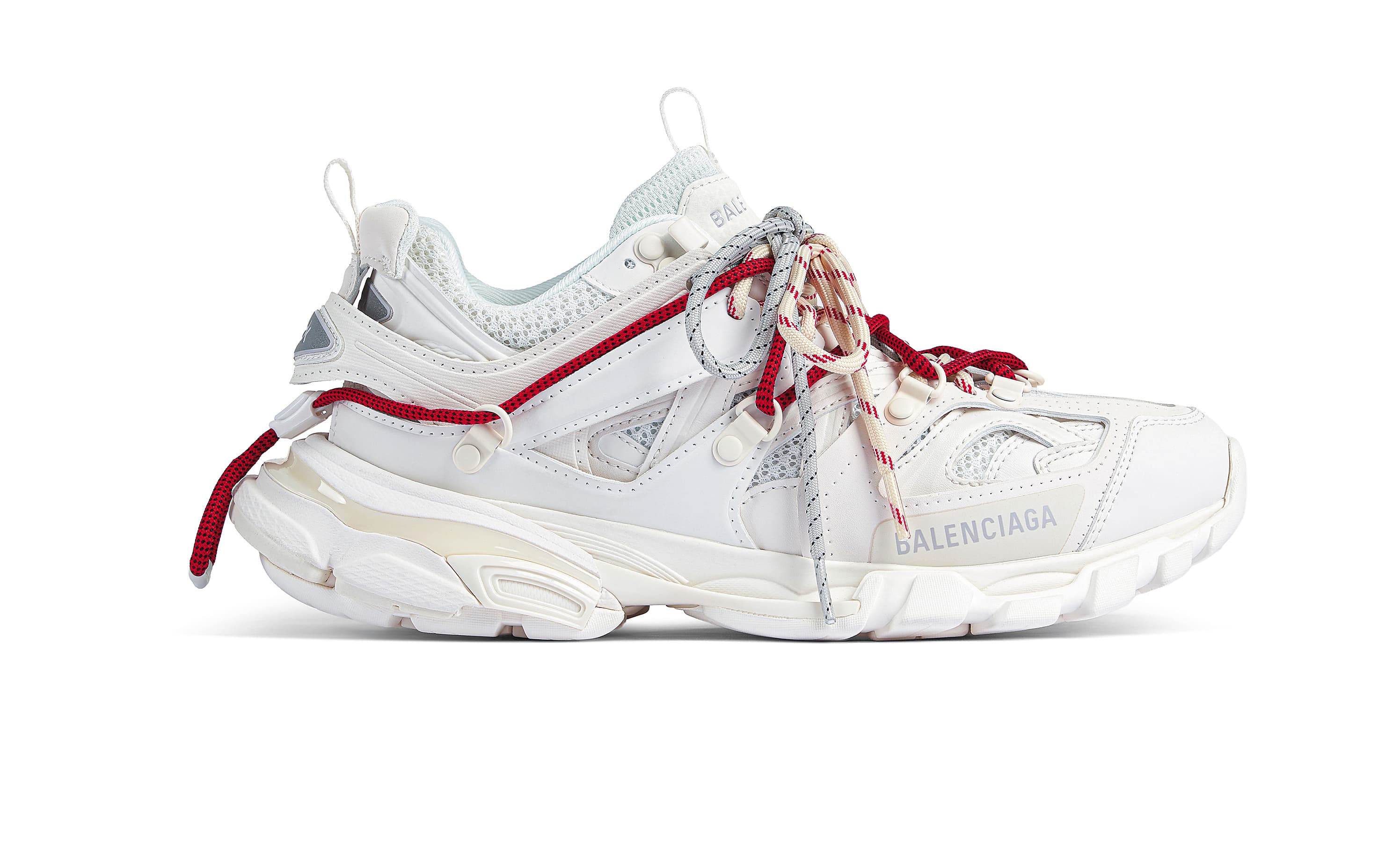 經典不敗的小白鞋,Balenciaga Hamptons系列有多款可挑。NT$29,900起(Balenciaga提供)