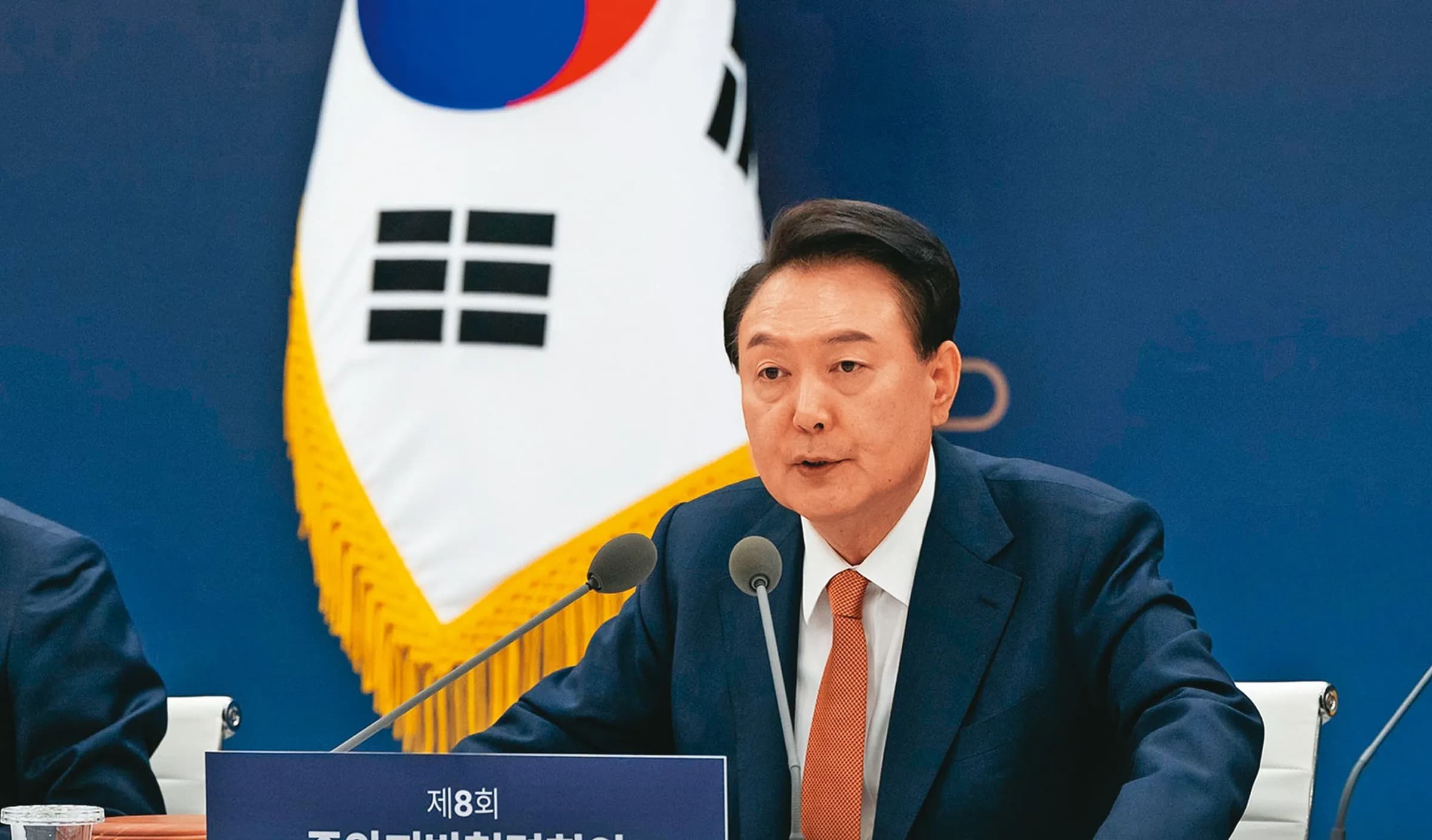 尹錫悅宣布戒嚴一事引發民怨。(翻攝臉書)