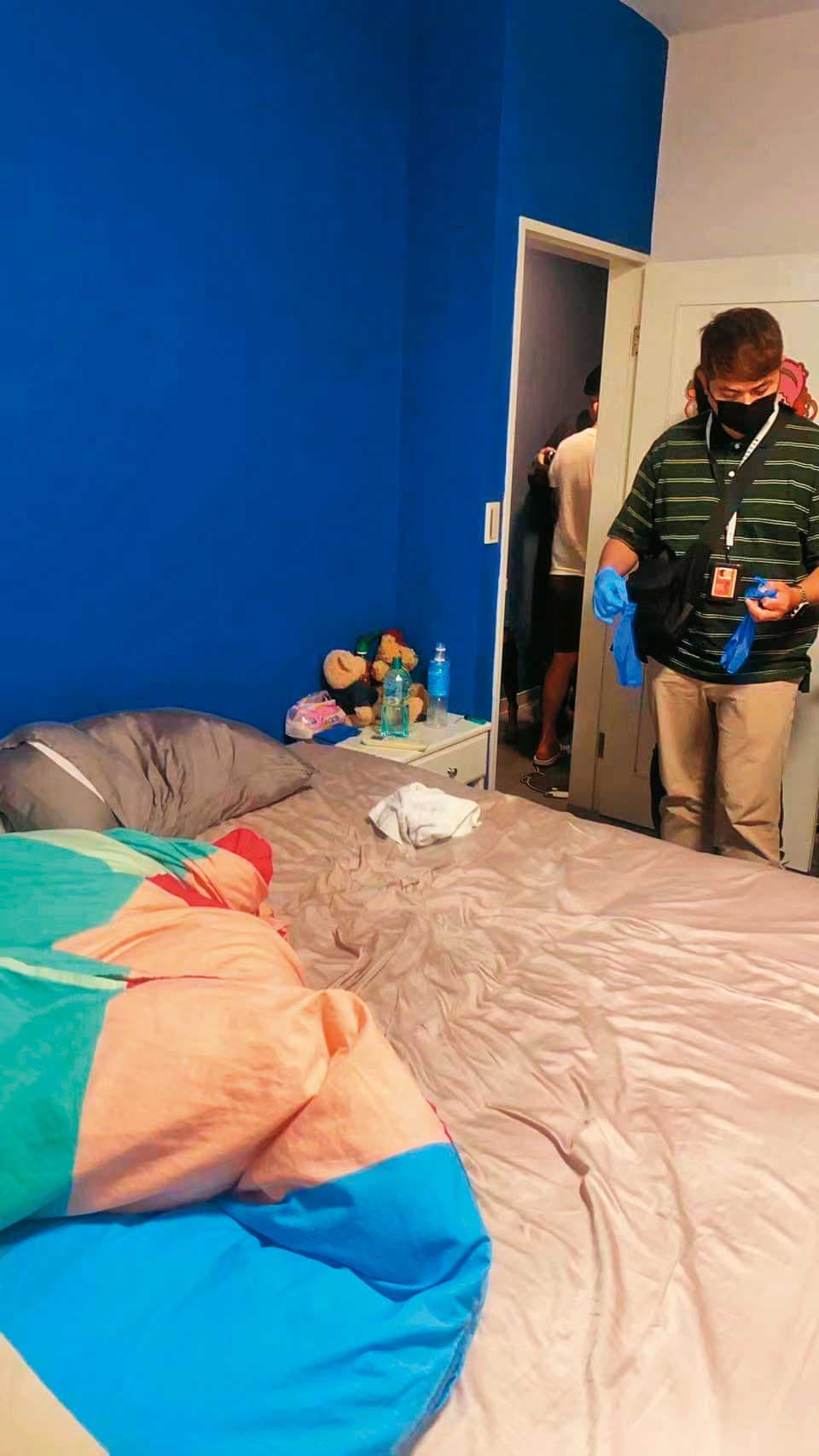 警方搜索蘇宅,找到毒品與多項偷拍證據。(讀者提供)