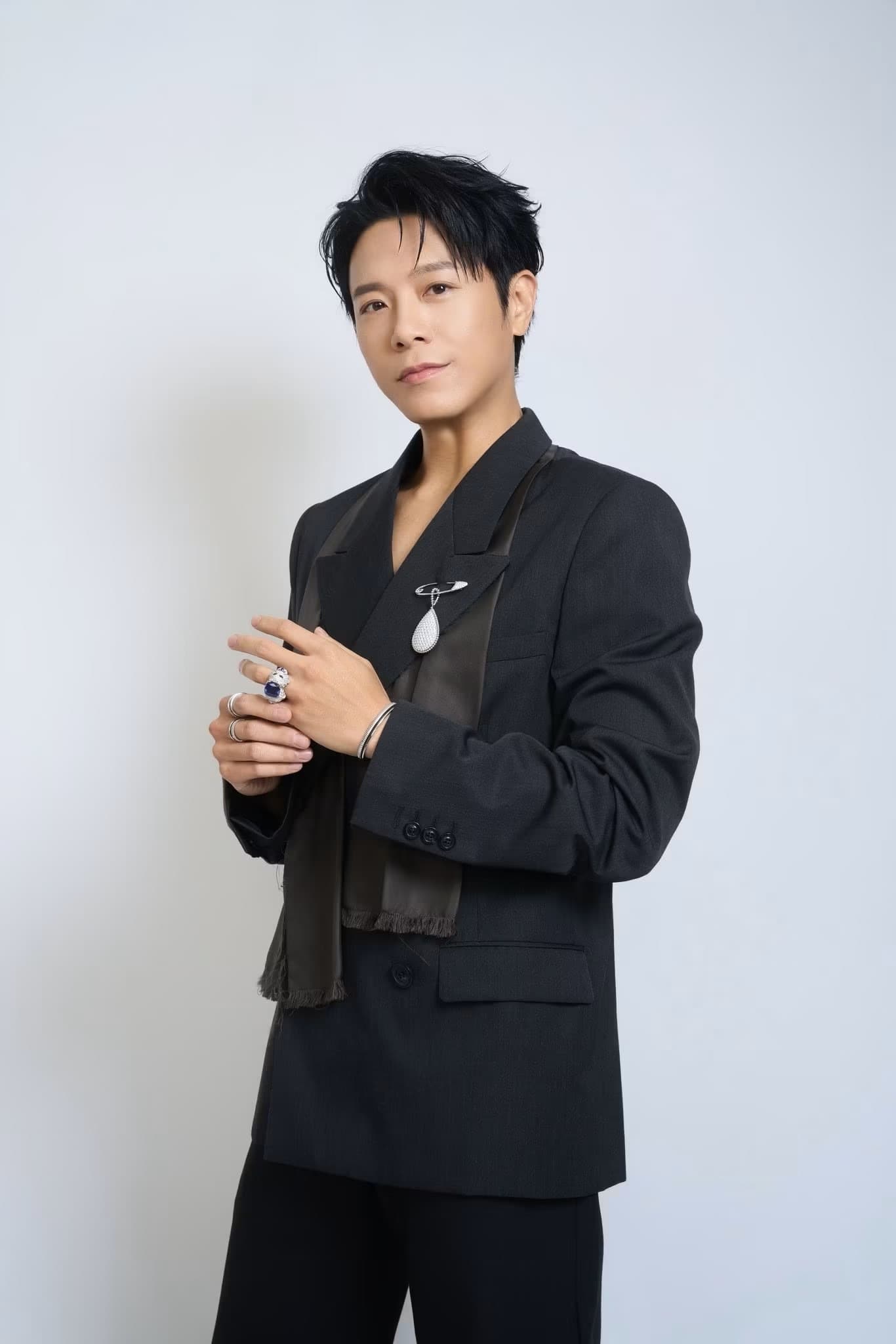 韋禮安私底下是一位忠實的共享機車通勤族。(翻攝自韋禮安臉書)