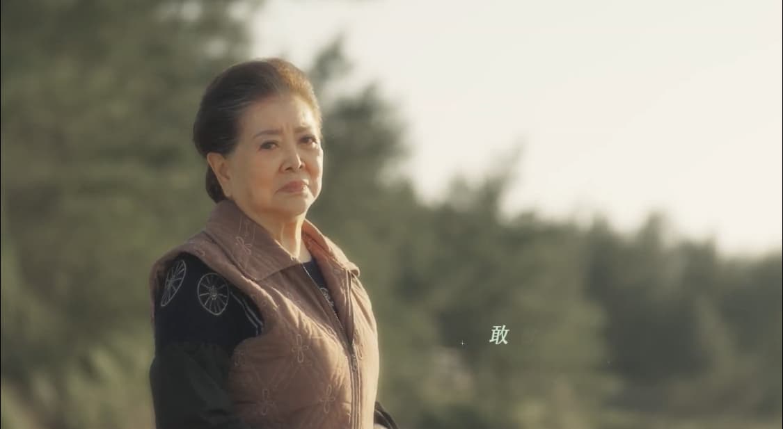 Sunny陳儀瑾主打歌〈有你陪伴〉MV請來影后陳淑芳飾演奶奶。(無限願景音樂工作室提供)