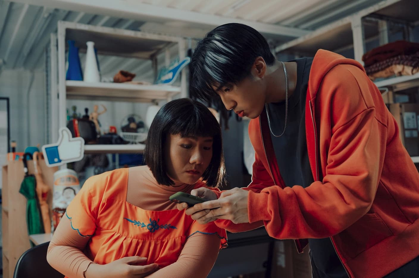 阿翰與婁峻碩於影集中密切合作,大讚婁峻碩很帥。(Netflix提供)