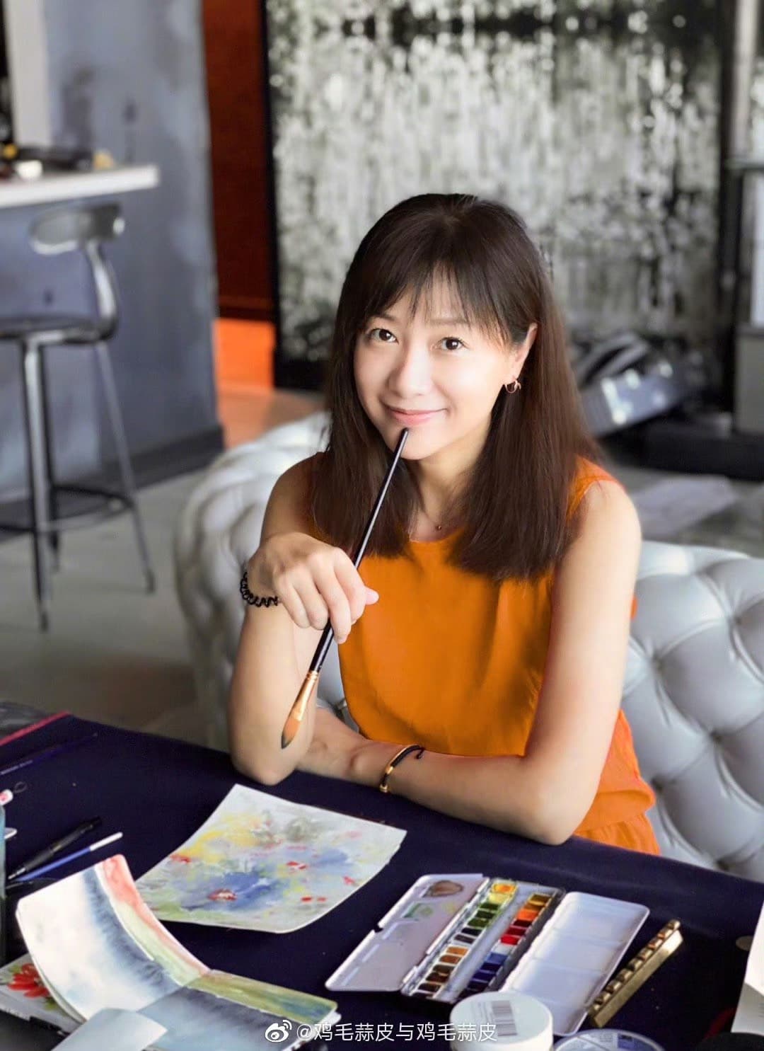 徐靜蕾多次否認並未和交往多年的男友黃立行結婚。(徐靜蕾微博)