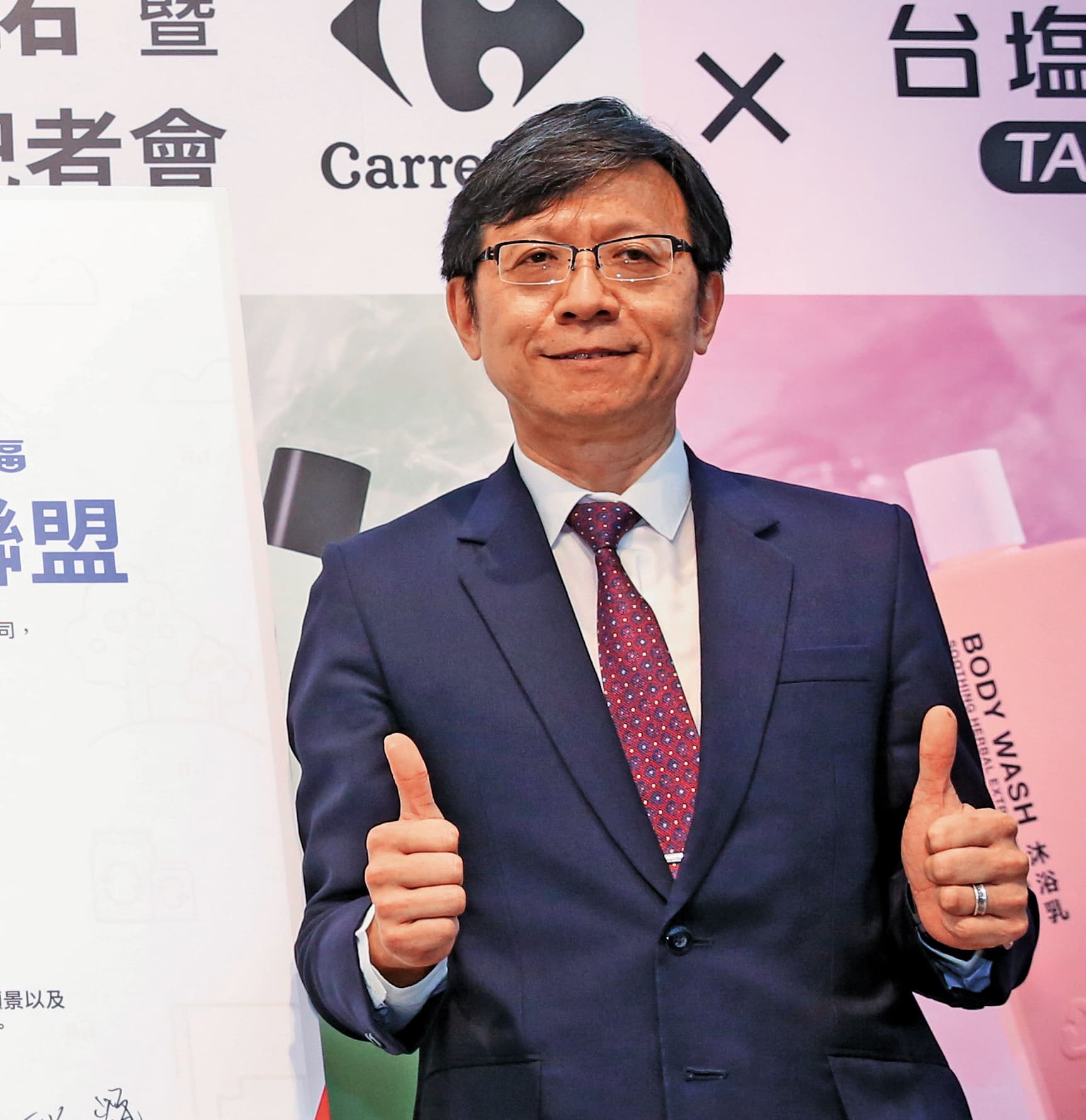 陳世輝代理期間引發台綠基層不滿,並找立委陳情。
