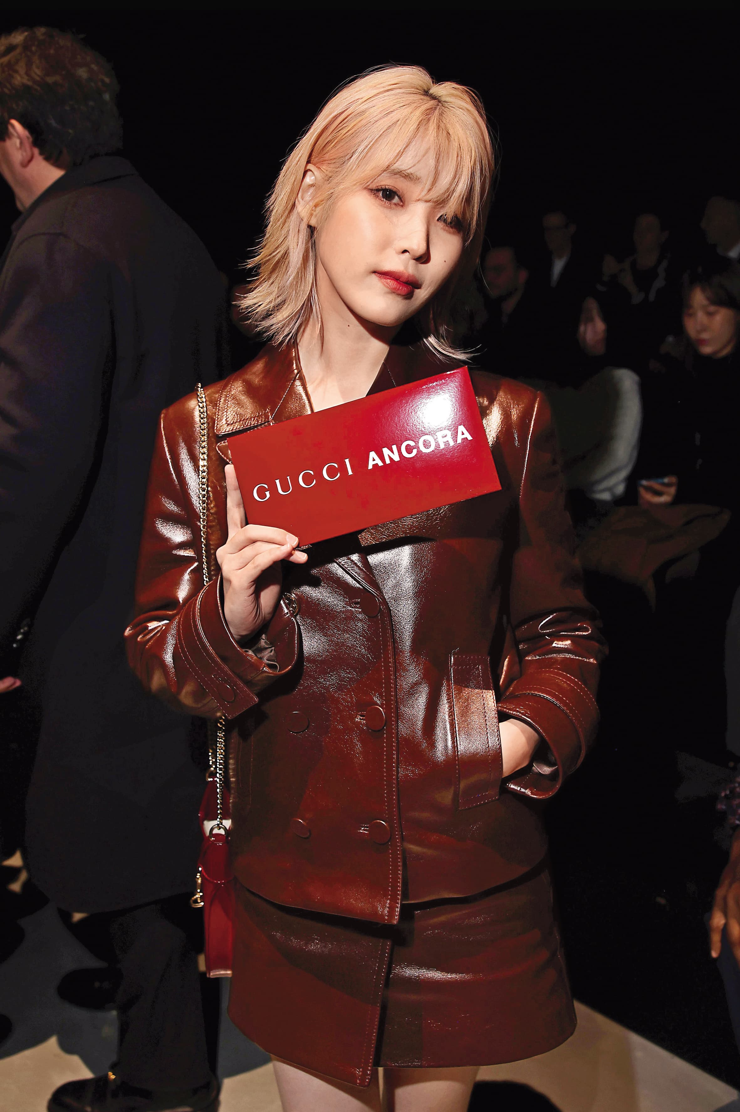 韓流女神IU(李知恩)出席GUCCI ANCORA 2024年秋冬男裝大秀。