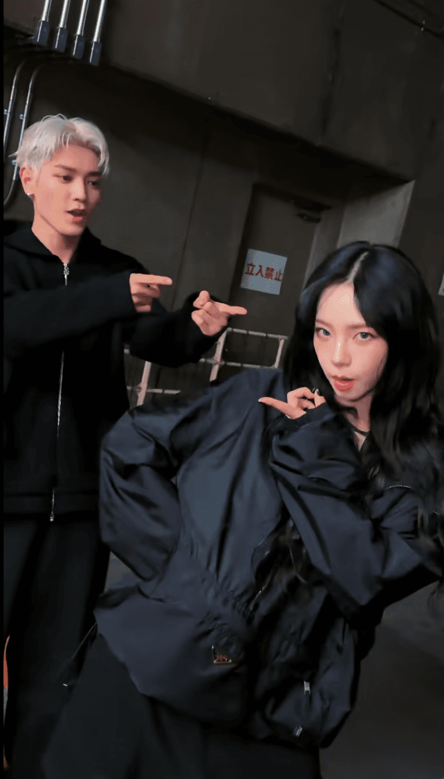 NCT泰容與aespa Karina一起跳〈Tap〉舞蹈挑戰。(網路圖片)