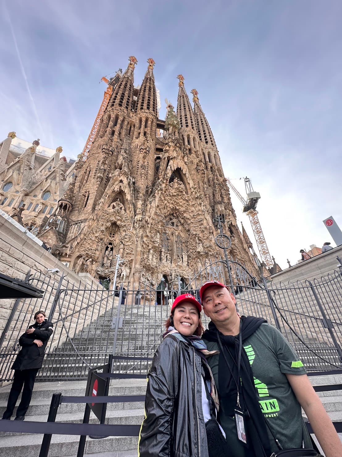 錦雯造訪世界知名地標 聖家堂，見證歷時140多年興建的重要時刻，直呼非常幸運。