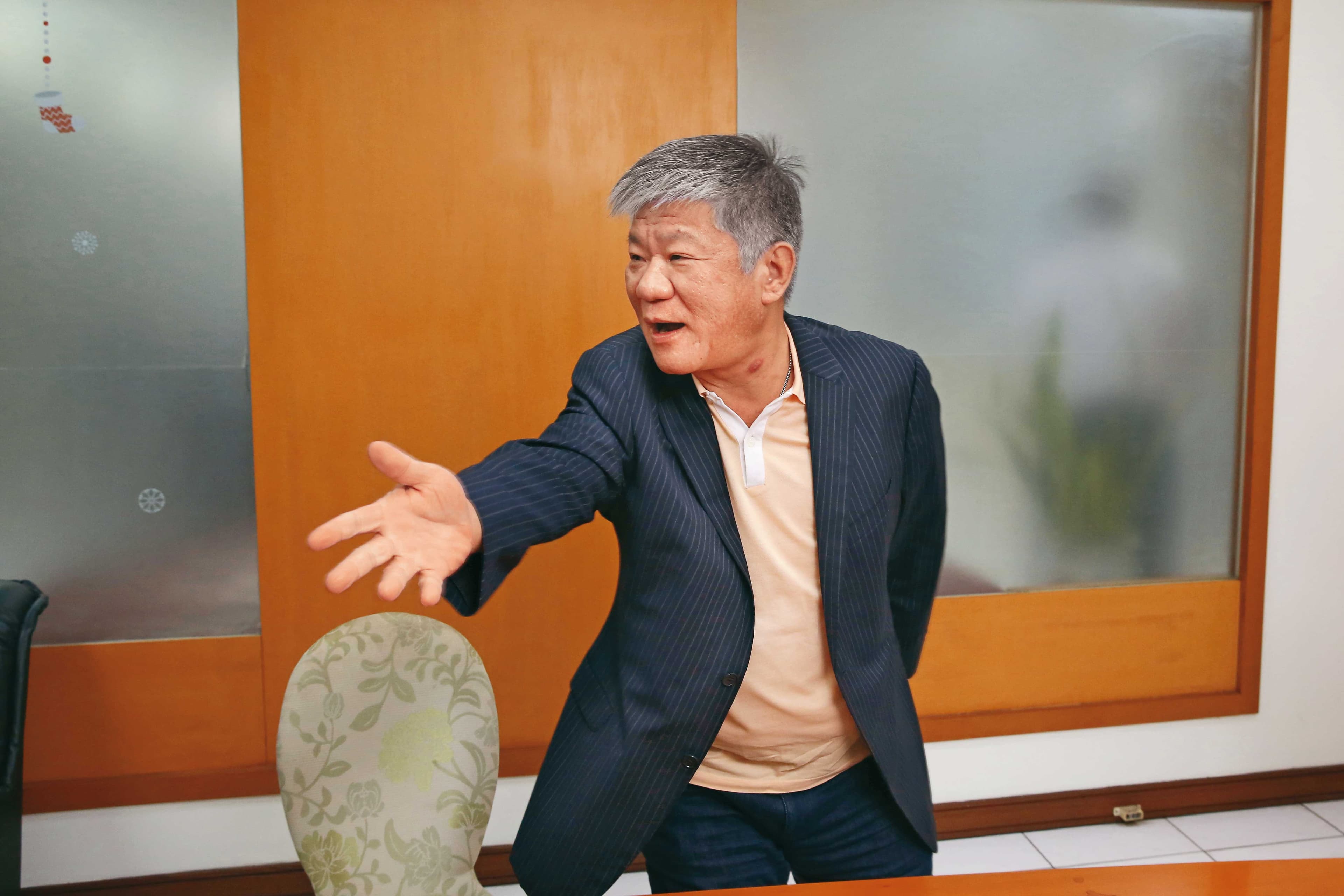 現任泰山董座劉偉龍(圖)認為,泰山在2年前以14億元收購街口金科獲法院裁定暫時處分狀態,股款卻未返還,決定對胡亦嘉提告。