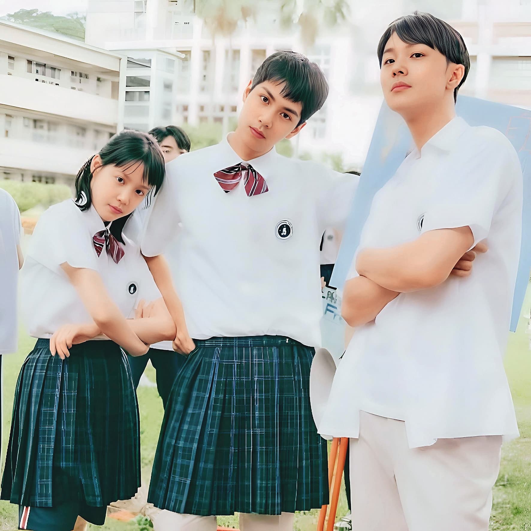 《夏日最後的祕密》3位減齡演高中生的主角程予希（左）、林子閎（中）和施柏宇（右）。