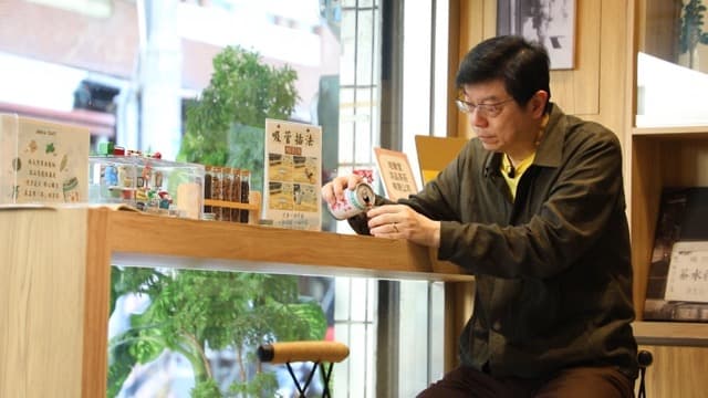 已出版兩本《裴社長廚房手記》的裴偉，現在正走遍全台，籌備以小吃為主題的第三本美食書。