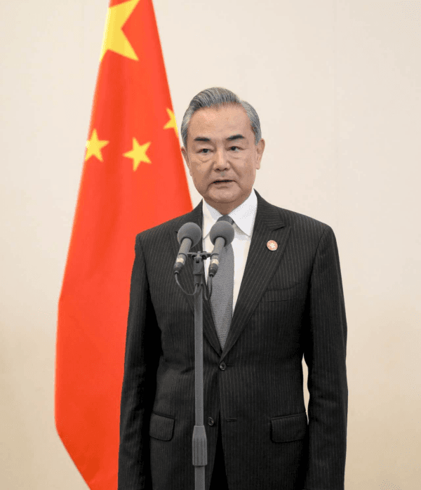 王毅談及「拜習會」成果,直指此次會晤很全面、很深入。(翻攝自中國外交部官網)
