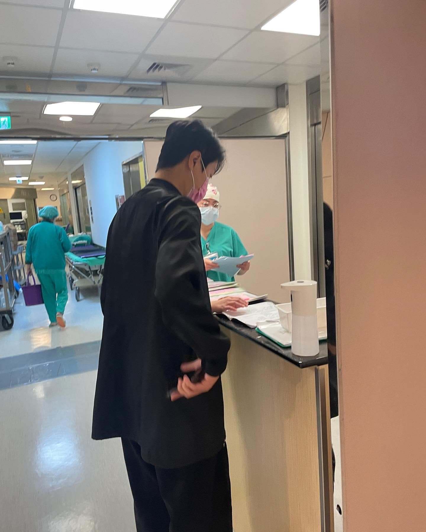 黃少谷向劇組請假動手術結紮。(翻攝自黃少谷 Shao Huang臉書)