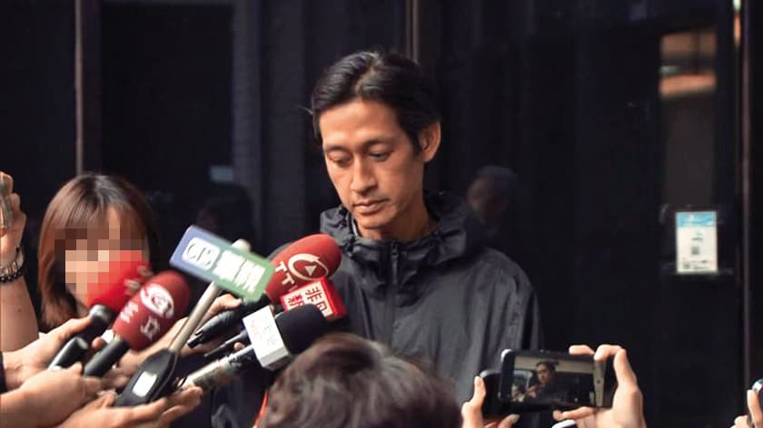 唐治平在母喪後第三天現身地檢署,雖領取「相驗屍體證明書」,但拒不認屍,近日才態度軟化。