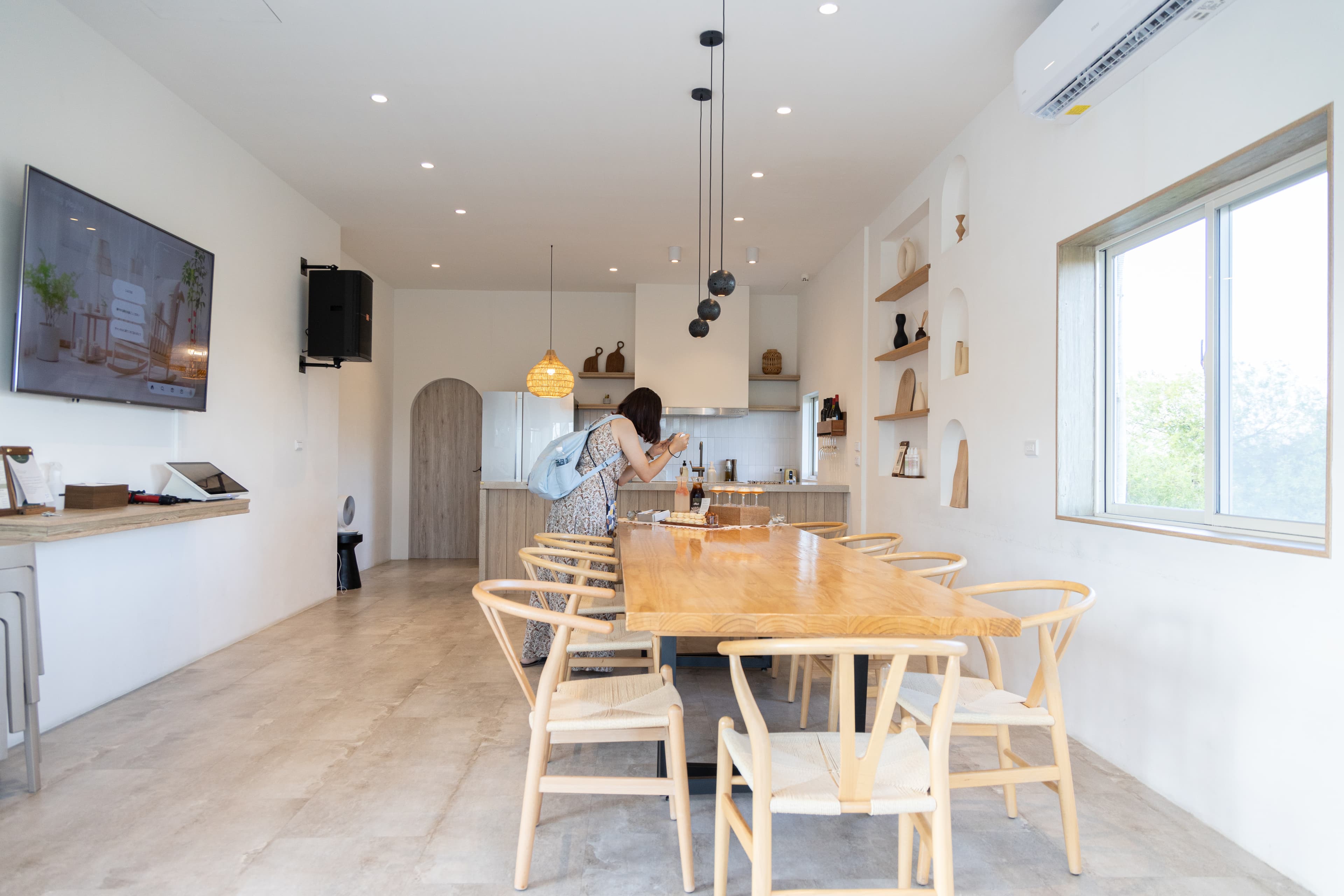 開放式廚房裡可以盡情施展廚藝,一起享用美食、一起唱歌或者相揪打麻將。