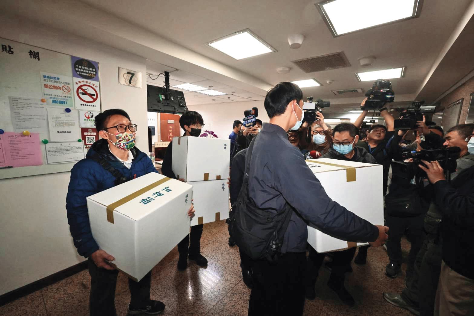 林岱樺是民進黨內高雄市長熱門人選,如今遭檢調大動作搜索,又遭百萬交保,替綠營黨內初選埋下變數。