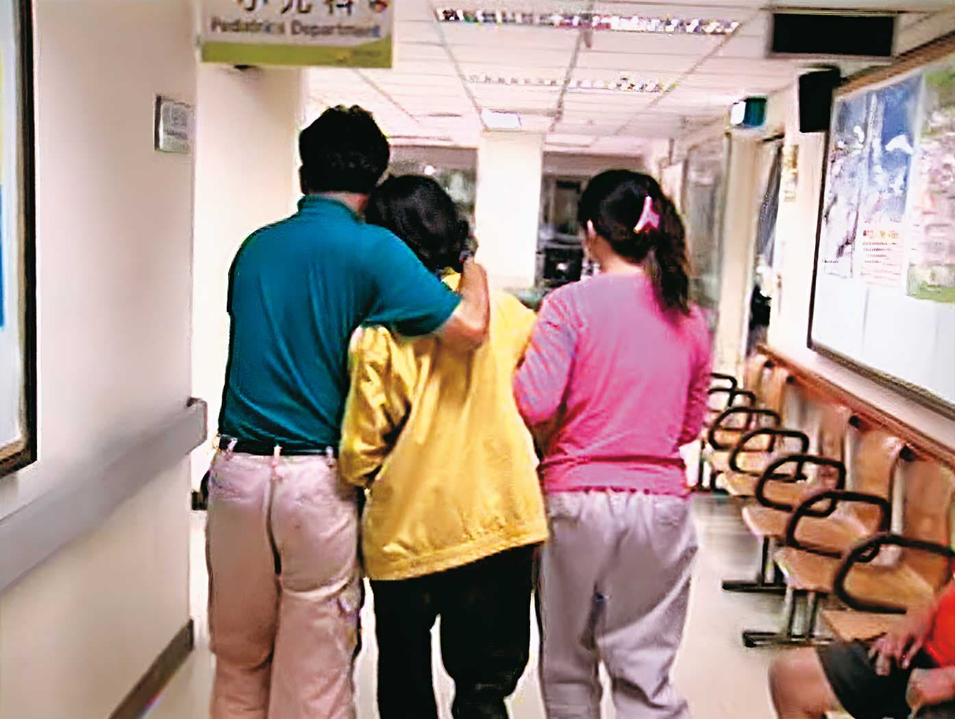 案發後,死者家屬悲痛萬分,要求法院判凶手死刑。(東森新聞提供)