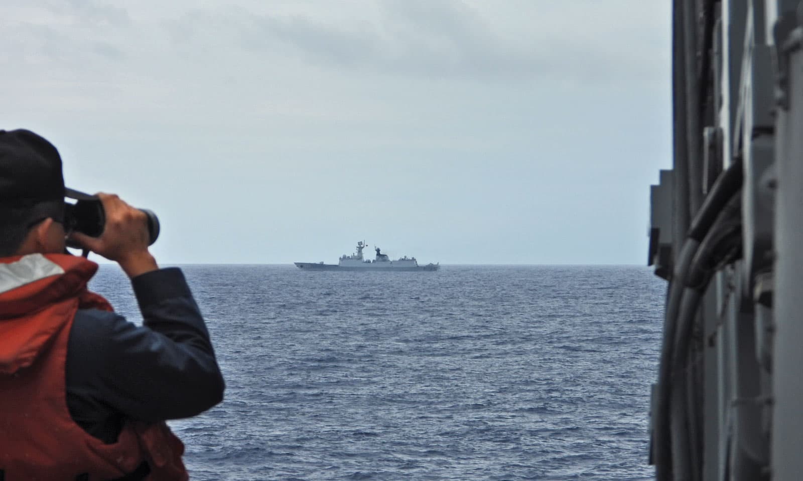 我軍監測共軍艦隊有無越中線。(國防部提供)