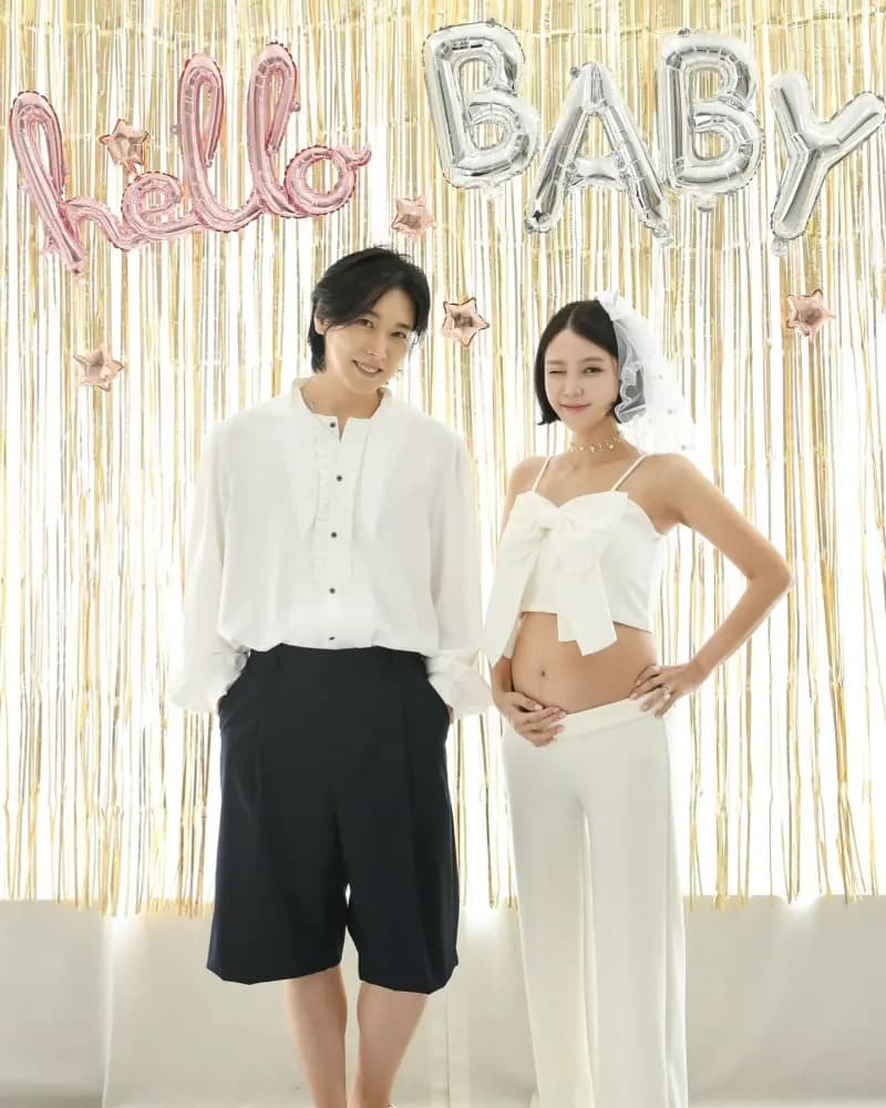 李晟敏與金思垠結婚十年終於得來一子。(翻攝李晟敏INS)