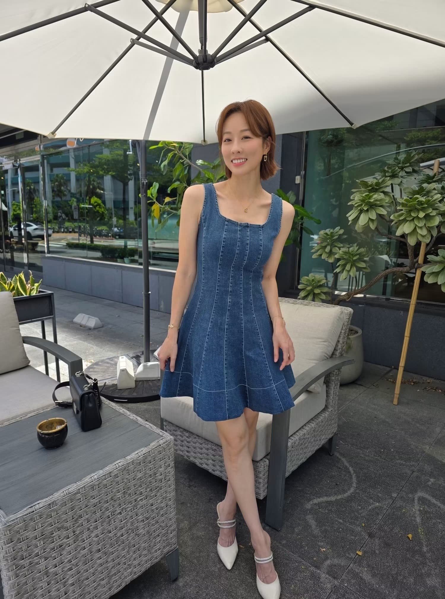 夏語心為了存錢買房,平常都靠著騎共享機車通勤。(翻攝自夏語心臉書)