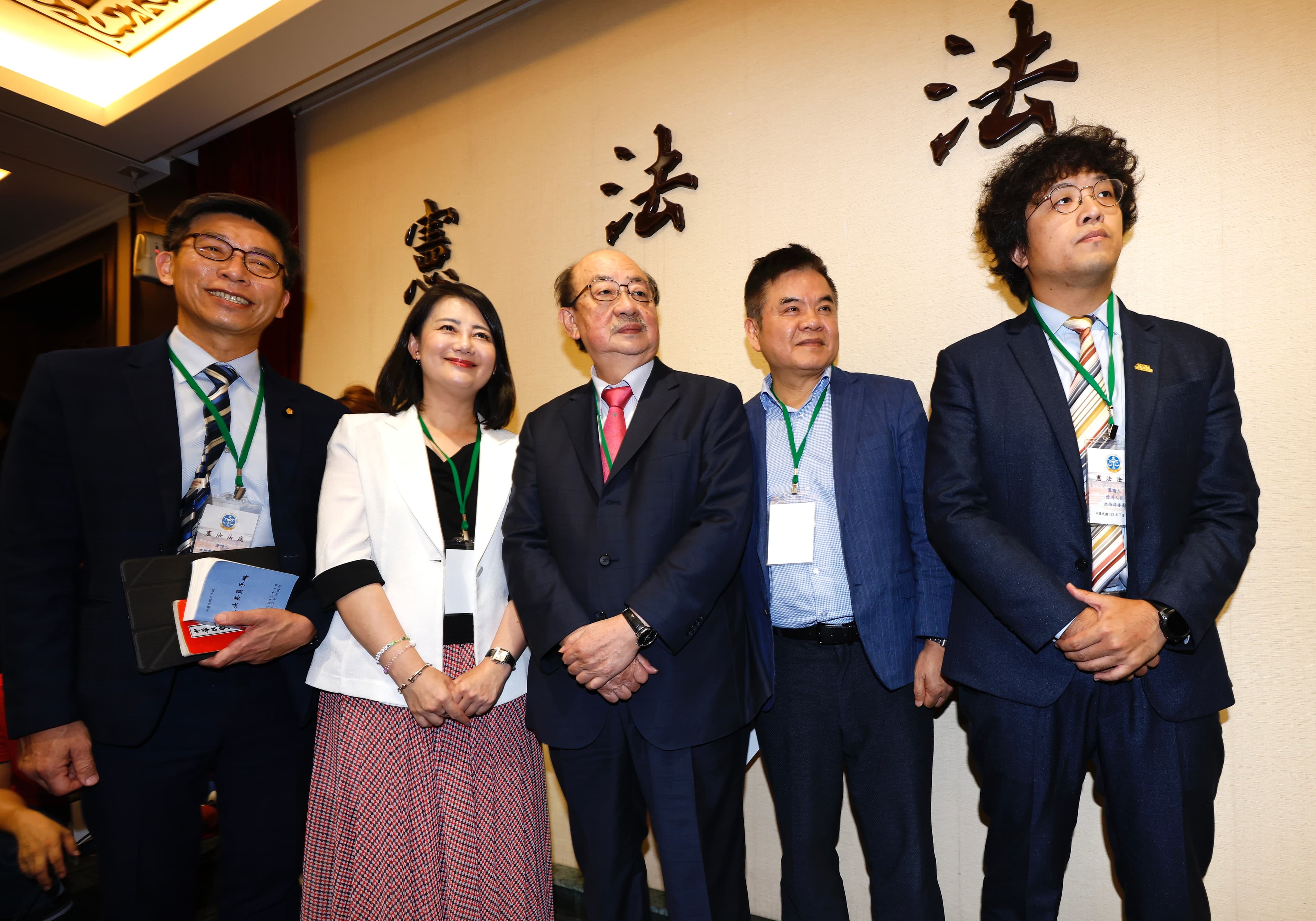 憲法法庭於今日開庭審理針對國會職權修法是否准予暫時處分，圖為民進黨團出席代表。