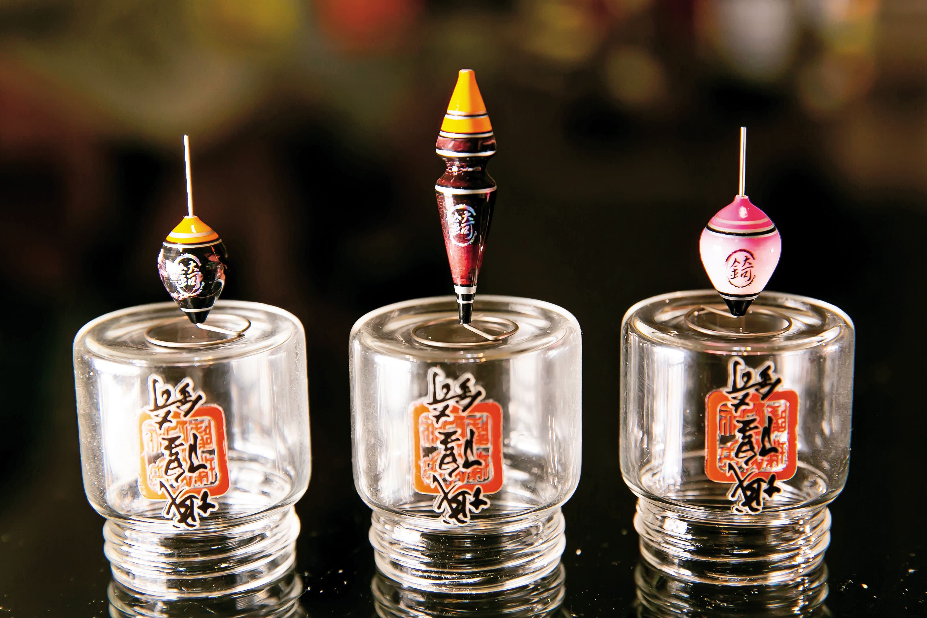 城隍錡的手工阿波,每顆花色形狀都不一樣。(1,880元/顆)