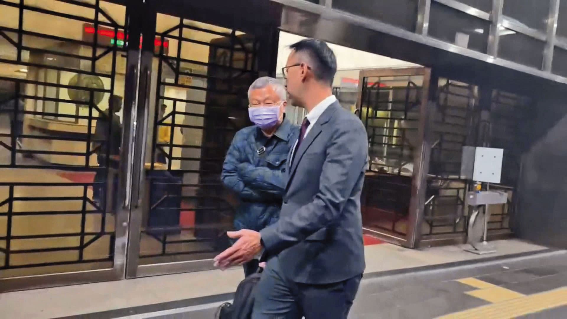 世曦工程顧問公司前董座施義芳在中油天然氣三接案遭搜索後被約談。（鏡新聞提供）