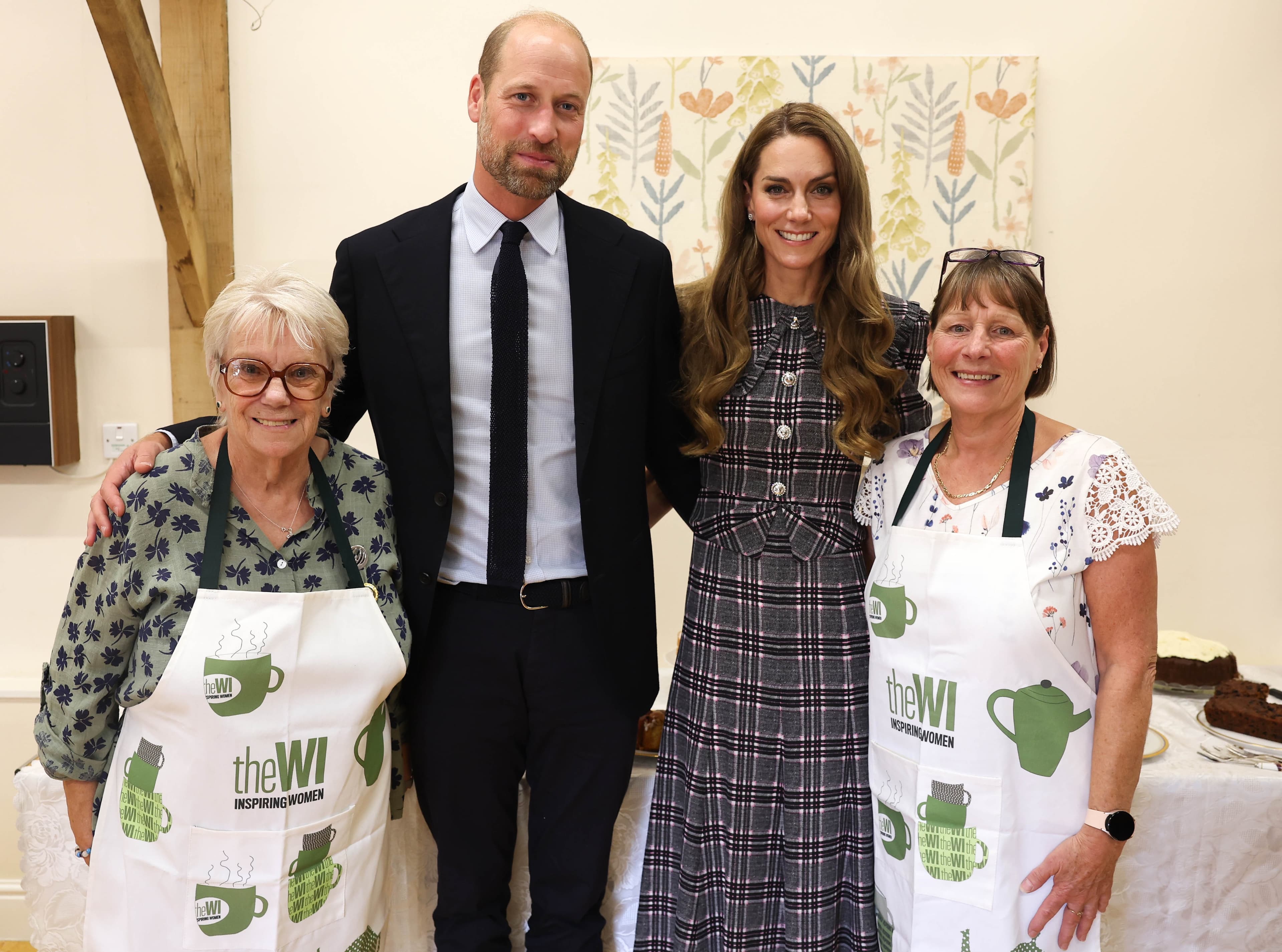 威廉和凱特參加婦女協會茶會,追憶已故女王。(翻攝princeandprincessofwales IG)