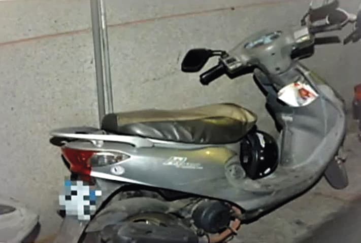 警方一開始在板橋尋獲蔡婦機車，後在蔡婦大女兒的指認與協助下，循線偵破此案。（翻攝畫面）