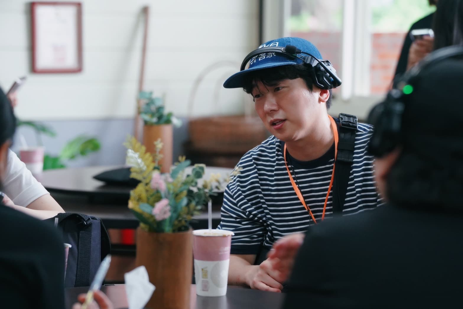 韓國導演李珍赫拍攝期間與台灣團隊相處融洽，大讚台灣人細心的做事風格。（客家電視台提供）