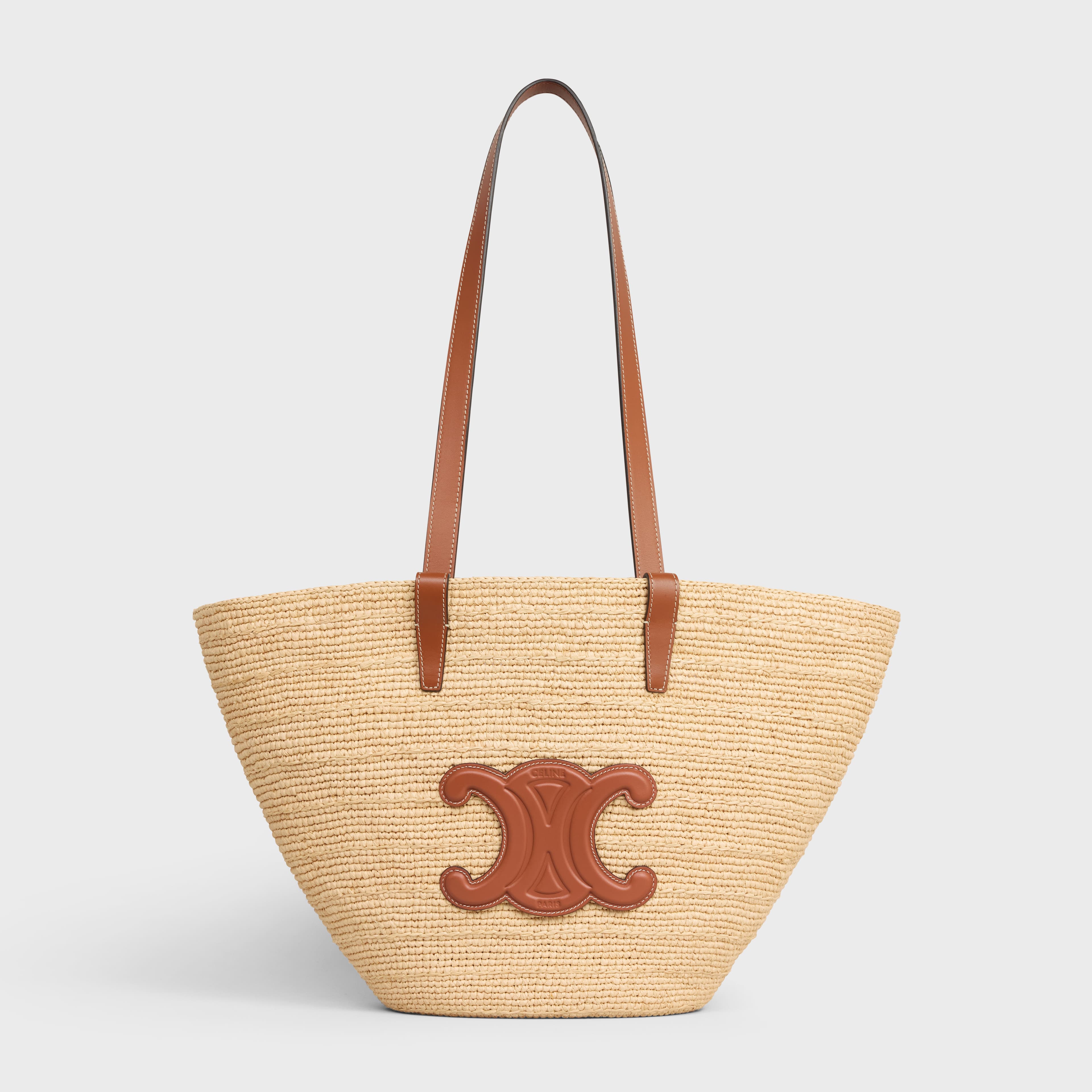拉菲亞及牛皮革中型柔軟手袋。NT$59,000(CELINE BY HEDI SLIMANE提供)