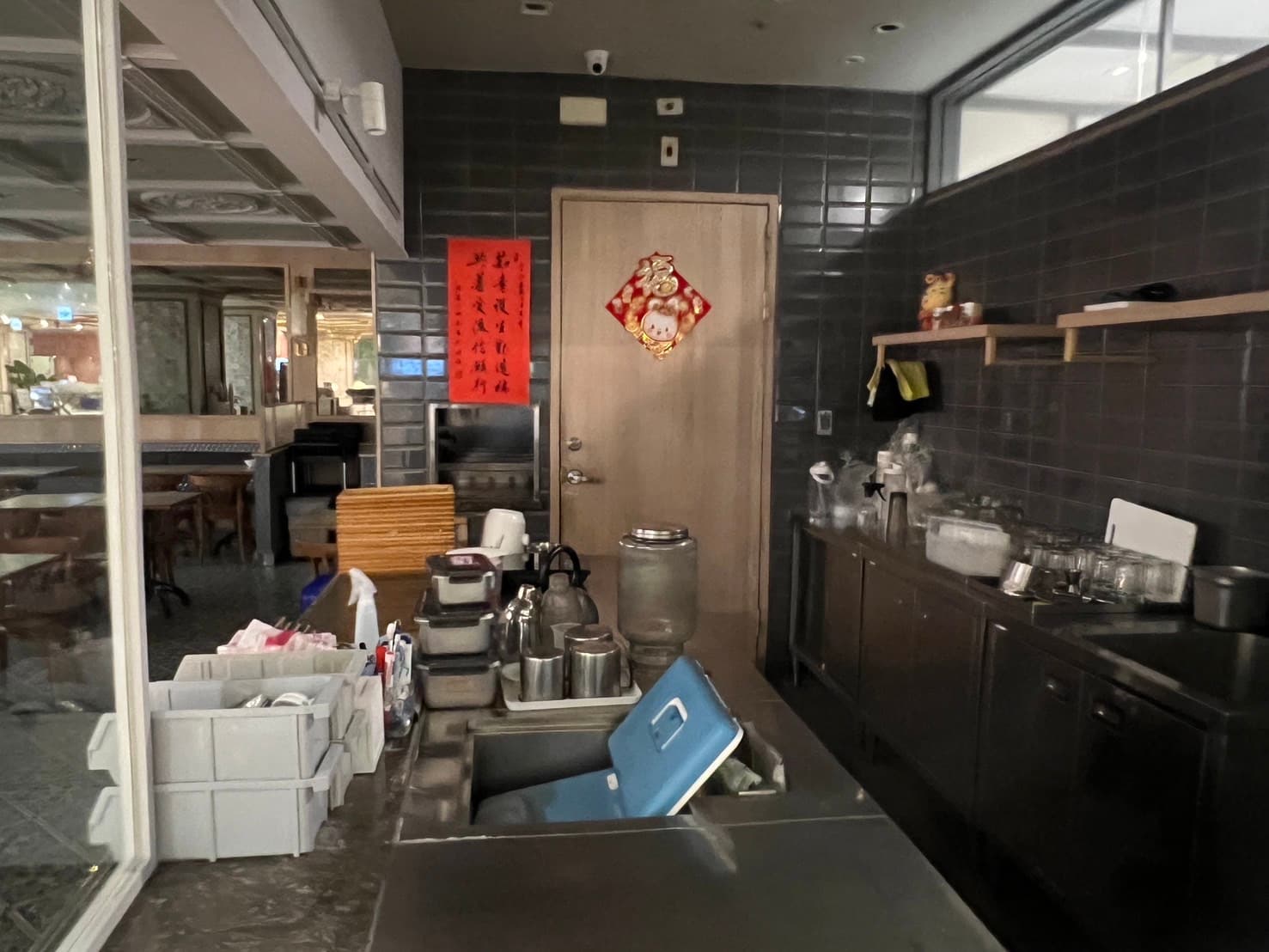 於環境中為何會出現米酵菌酸?蔣萬安表示,目前仍由檢方依監視器做判讀。
