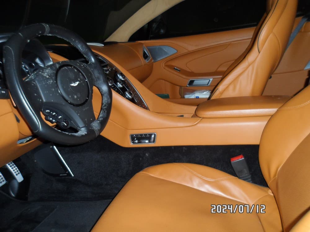 汪小菲與大S昔日的ASTON MARTIN愛車遭法拍。(翻攝自司法院公告網)